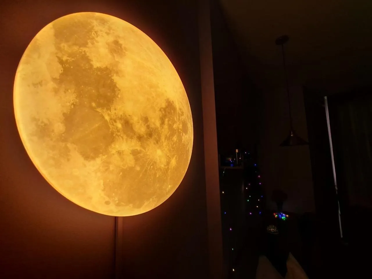 Decorative detail in Edge Central Pattaya by Mickey