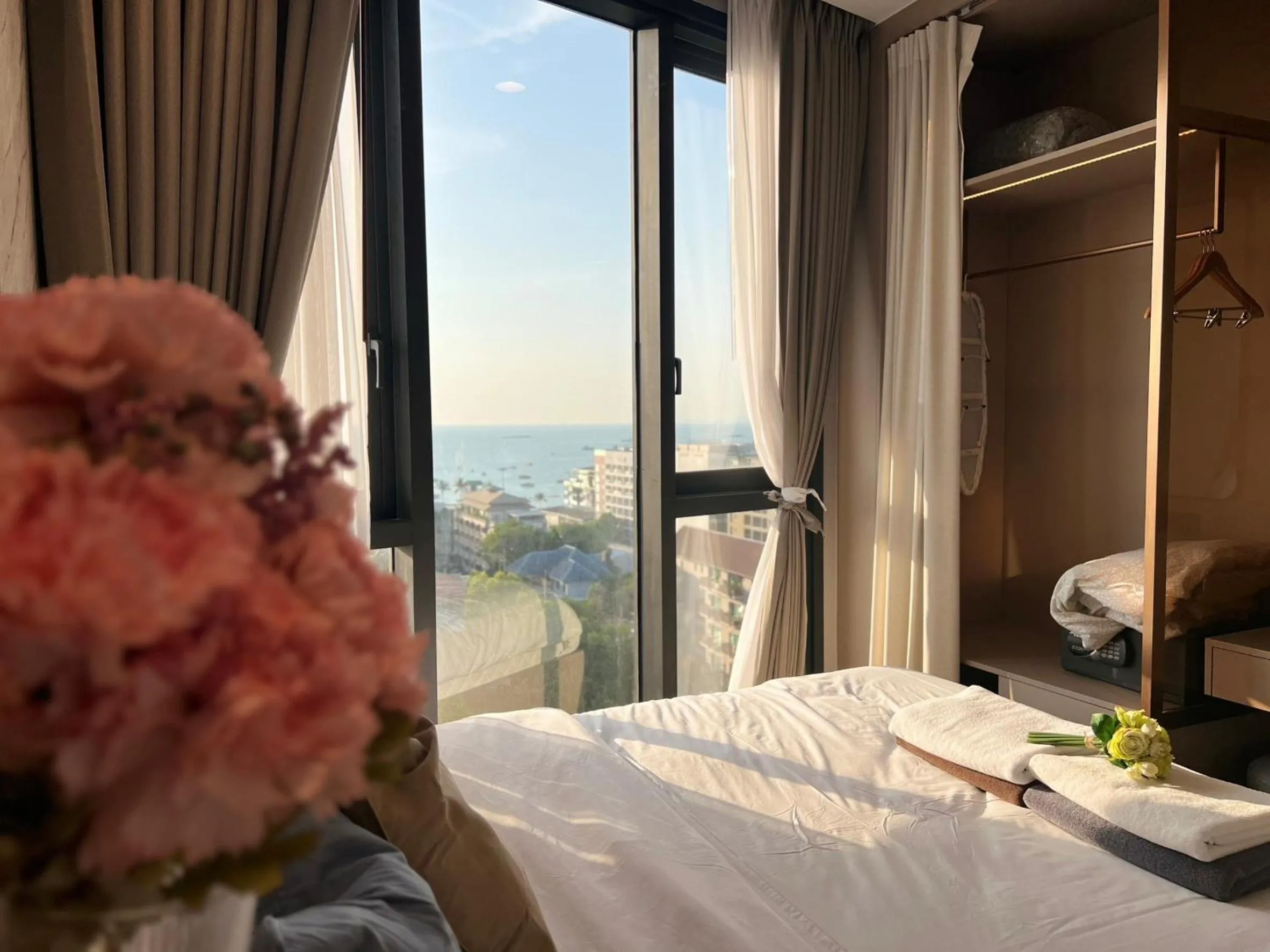 Bed in Edge Central Pattaya by Mickey