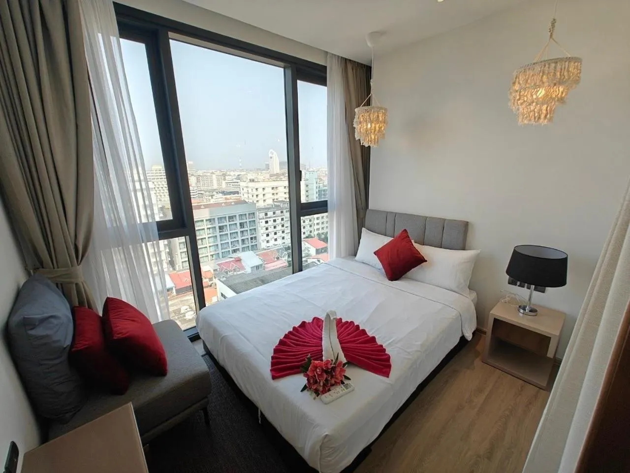 Bed in Edge Central Pattaya by Mickey