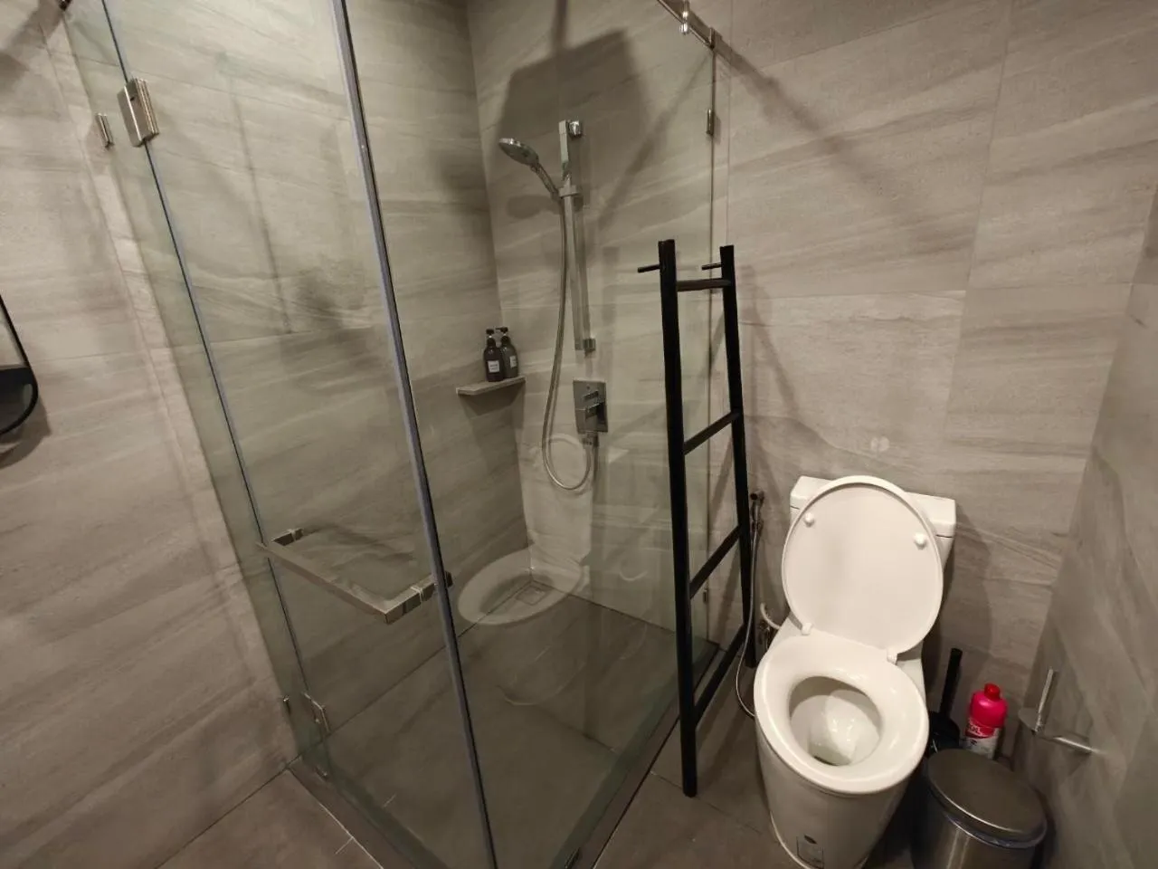 Shower in Edge Central Pattaya by Mickey