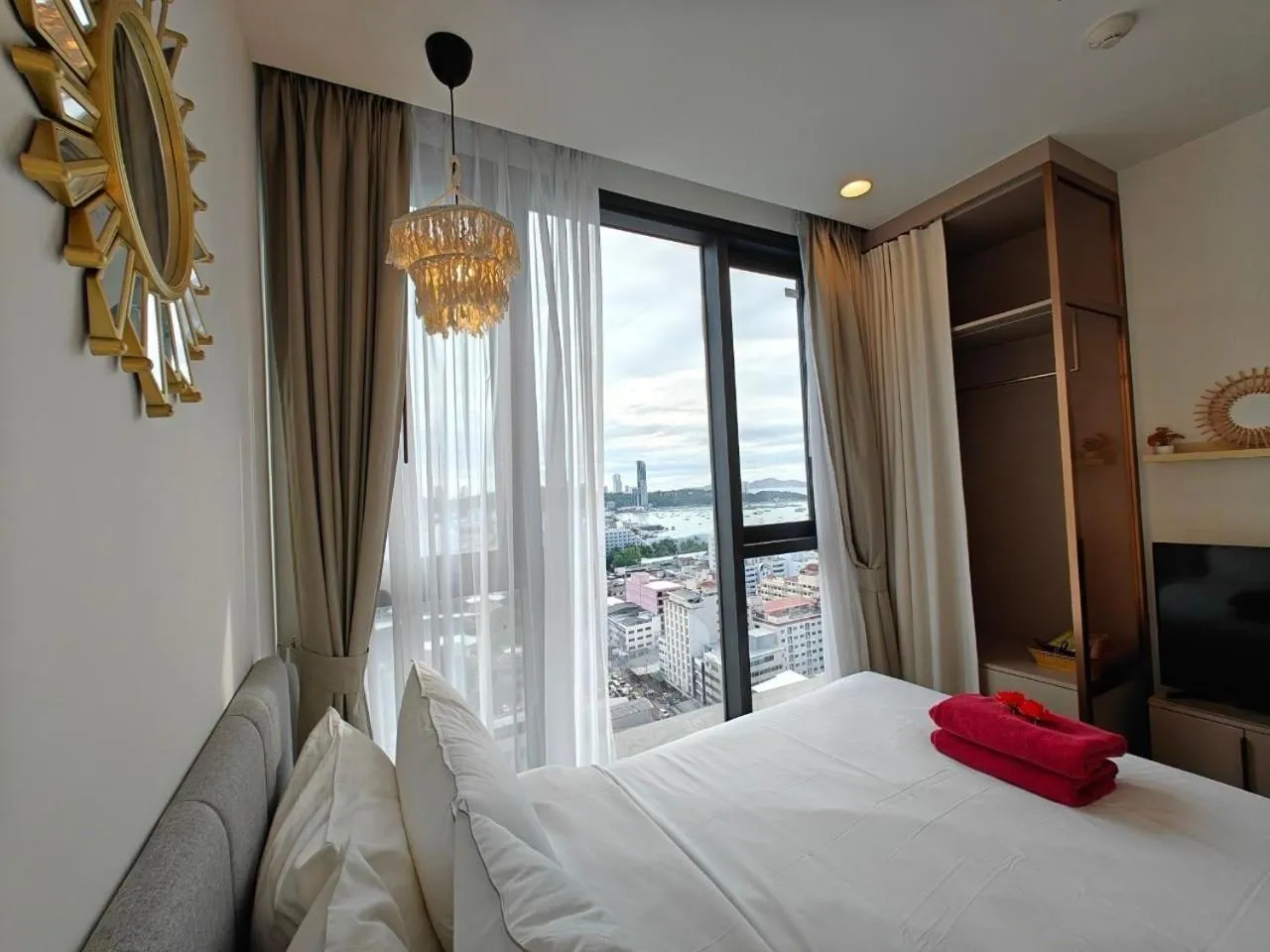 Bed in Edge Central Pattaya by Mickey