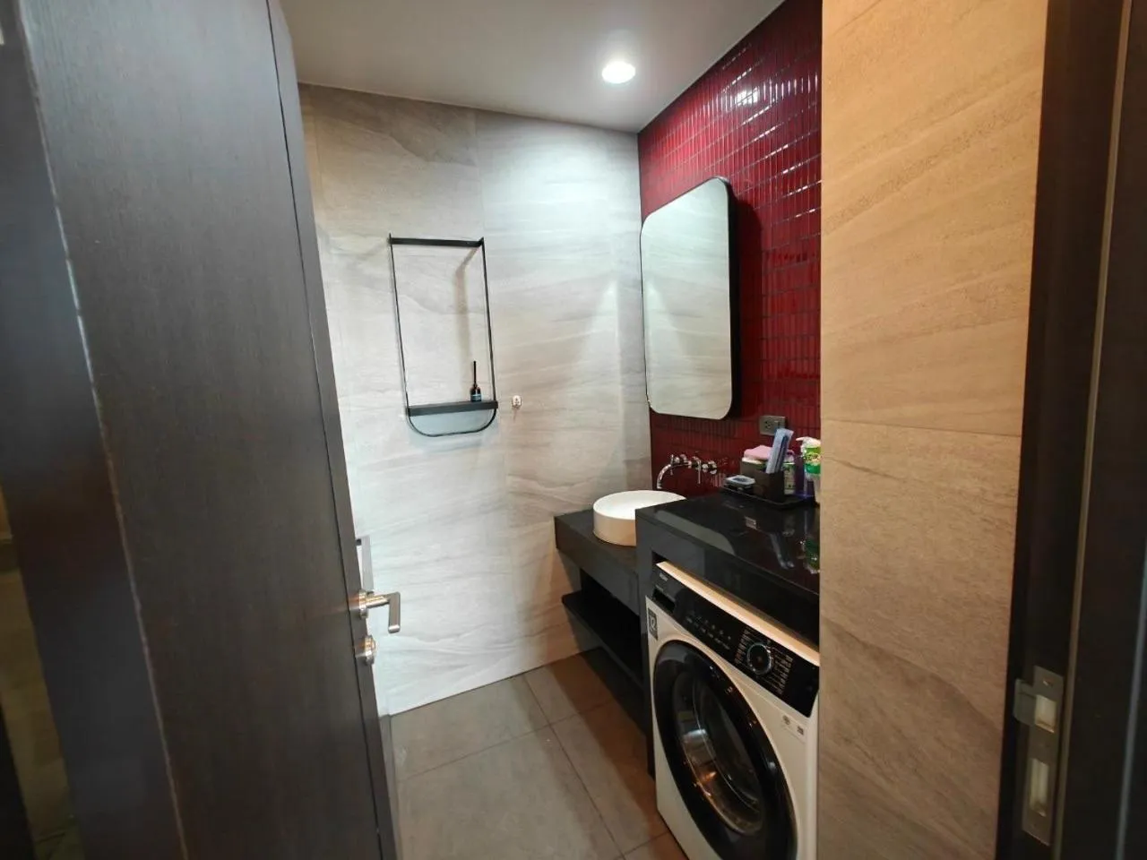 Edge Central Pattaya by Mickey