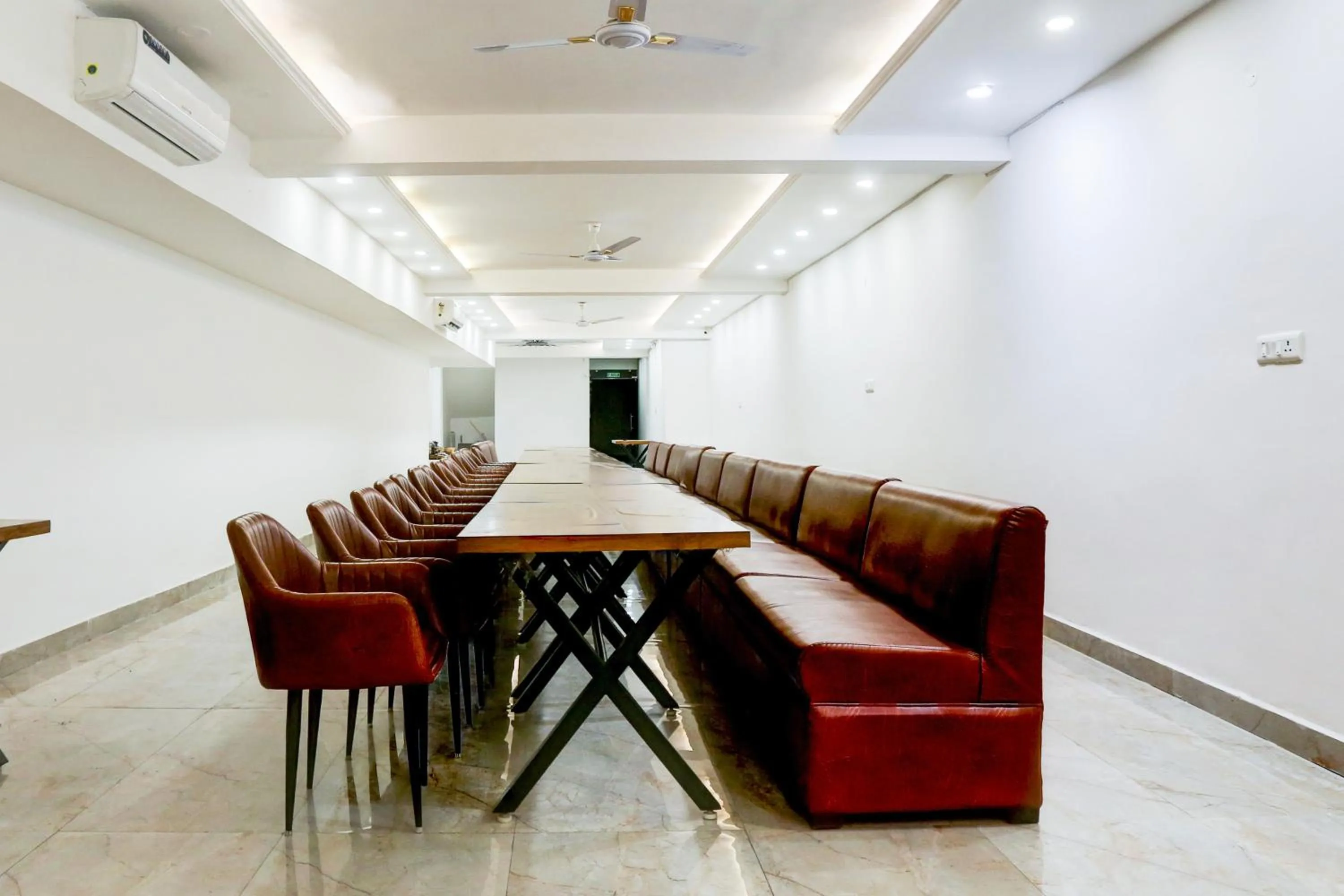 Restaurant/places to eat in Townhouse Eden Garden Zirakpur