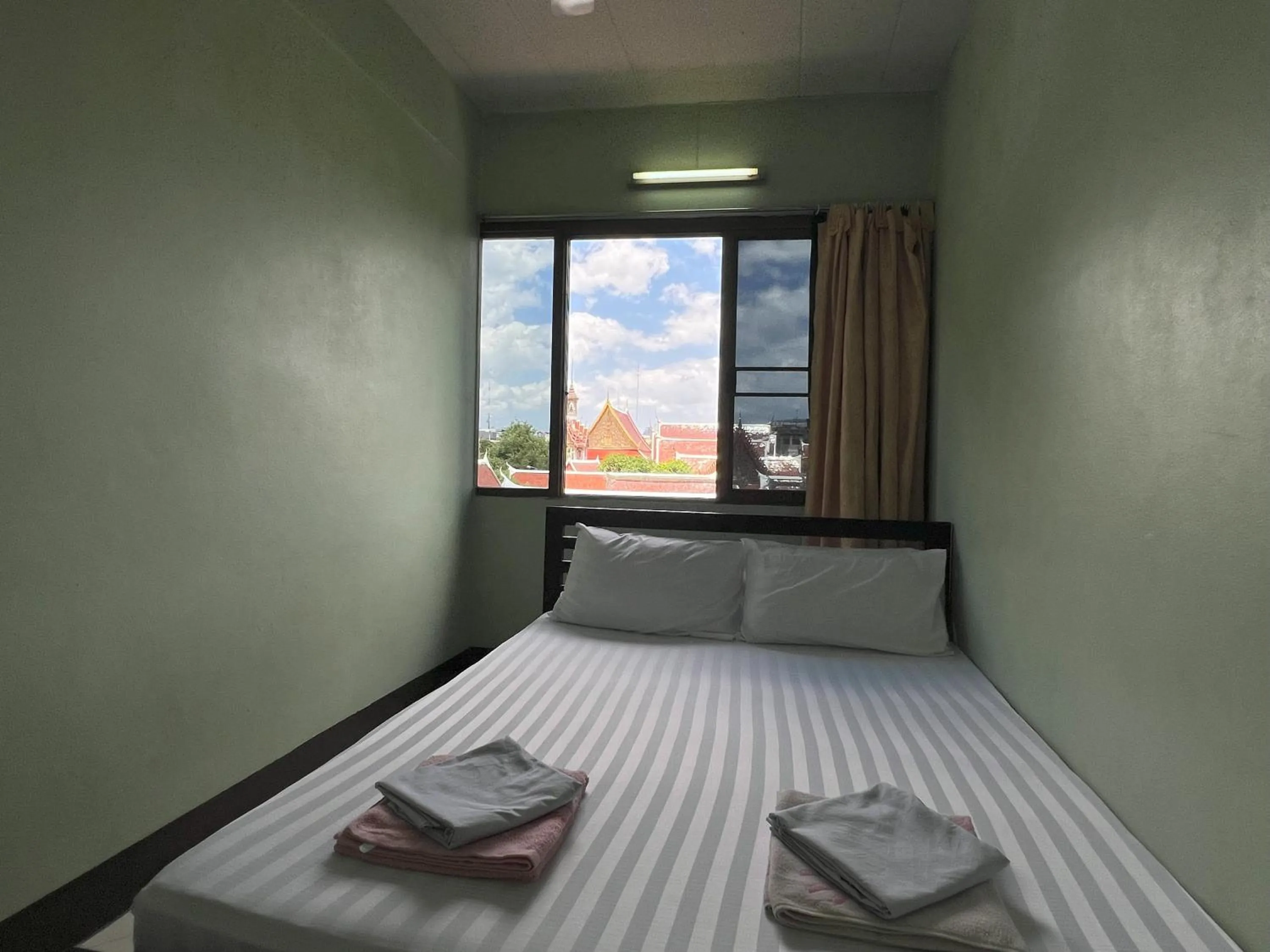 Bed in Bella Bella House