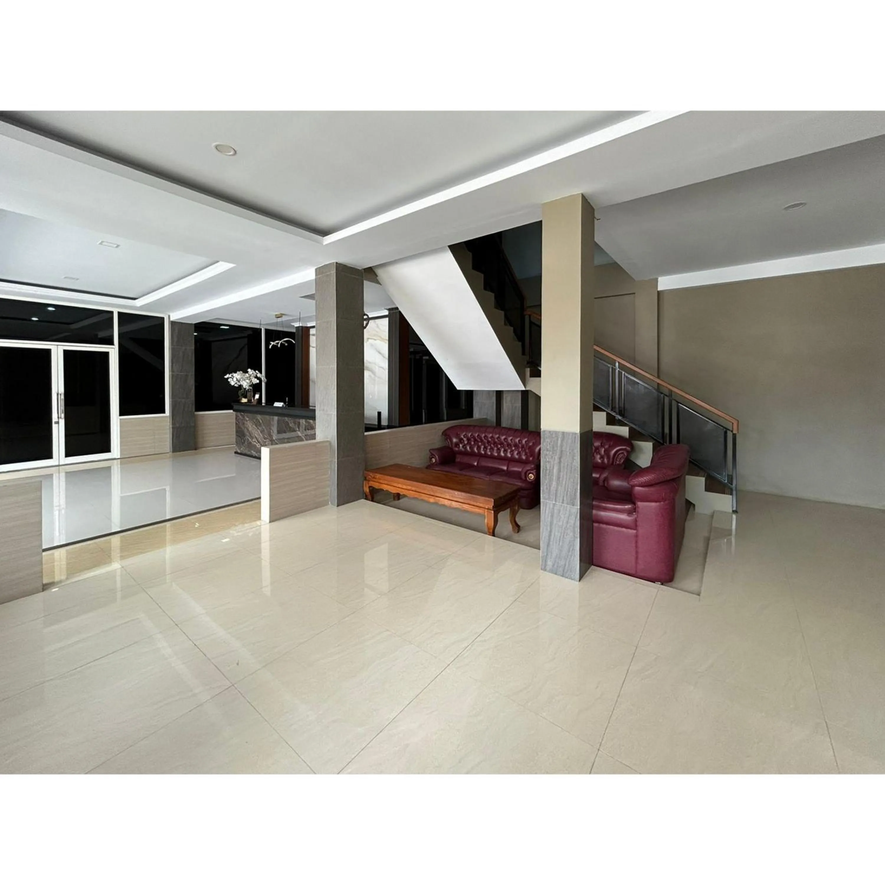 Seating area in Urbanview TWH Costel near Stadion Maguwoharjo Yogyakarta