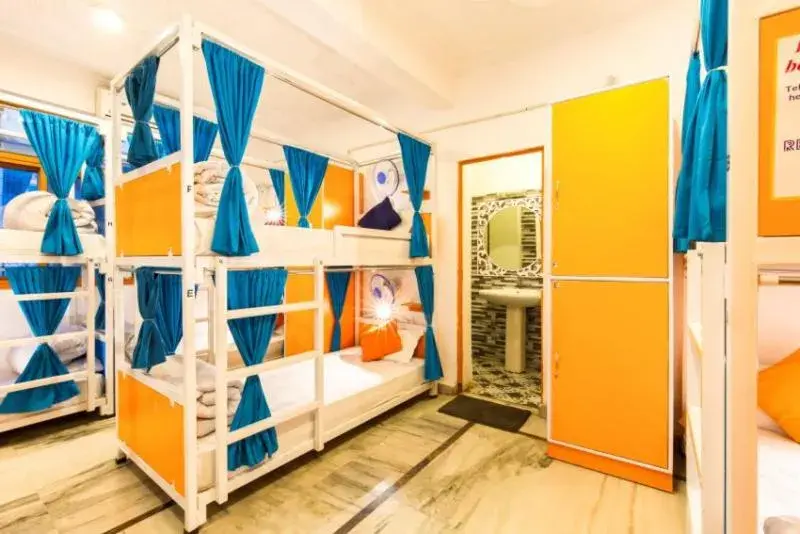 Bed in 10-Bed Mixed Dormitory Room in ZoukStayz Bed in 10-Bed Mixed Dormitory Room in ZoukStayz