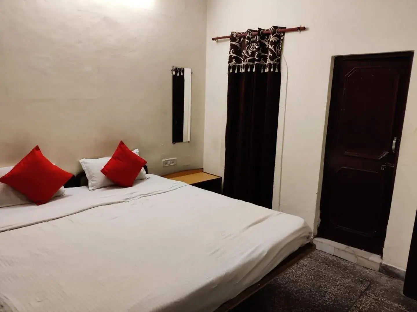 Standard Double Room in ZoukStayz Standard Double Room in ZoukStayz