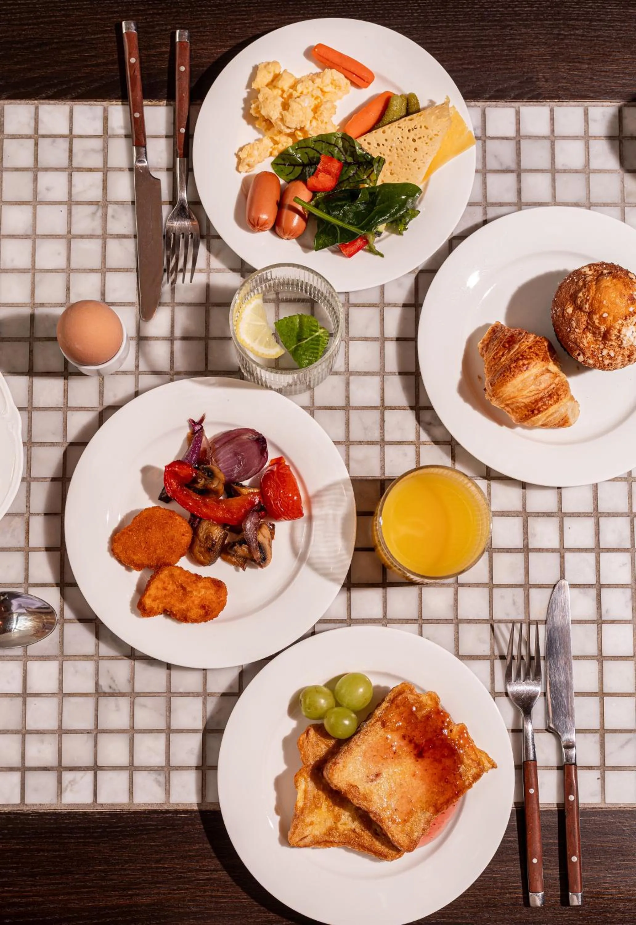 Food and drinks in LEV Lifestyle Hotel - Maestro