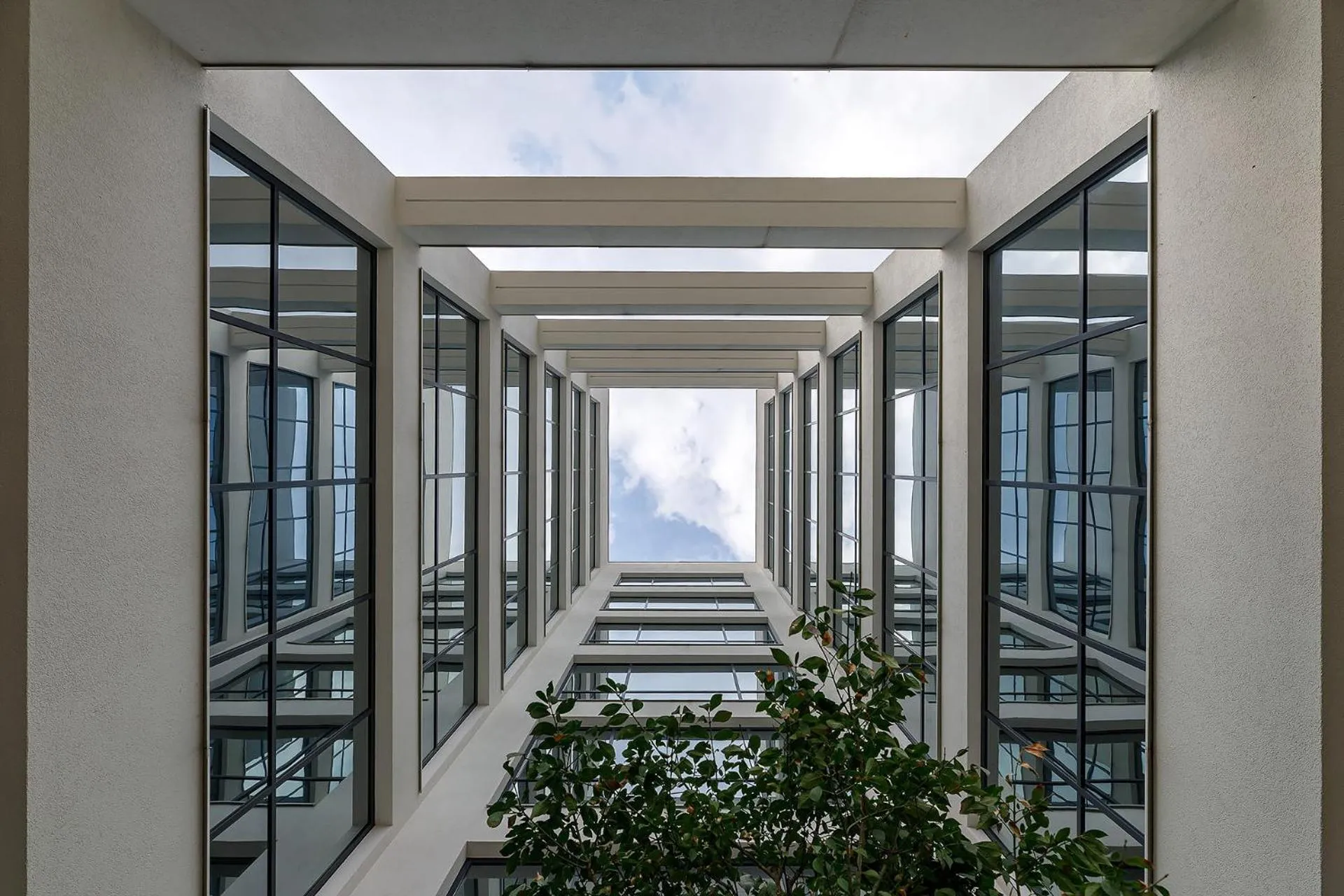 Day in LEV Lifestyle Hotel - Maestro