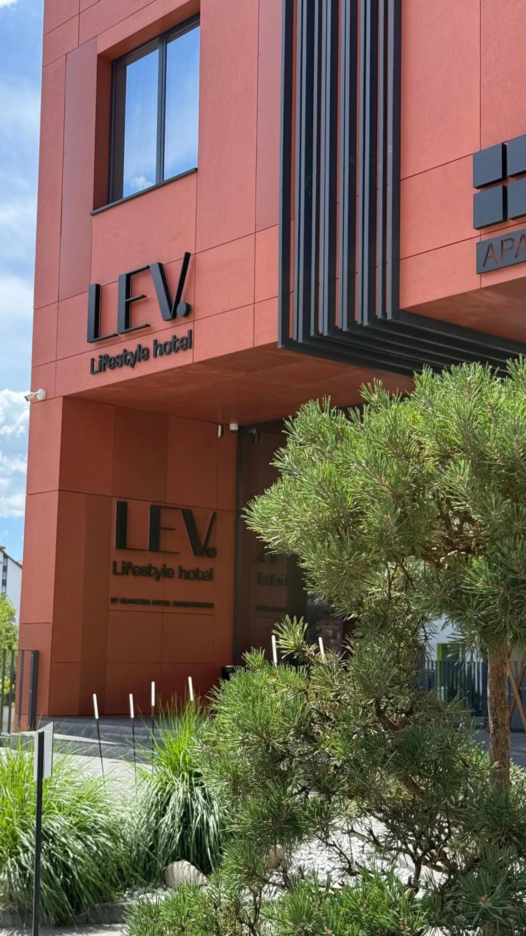 LEV Lifestyle Hotel - Maestro