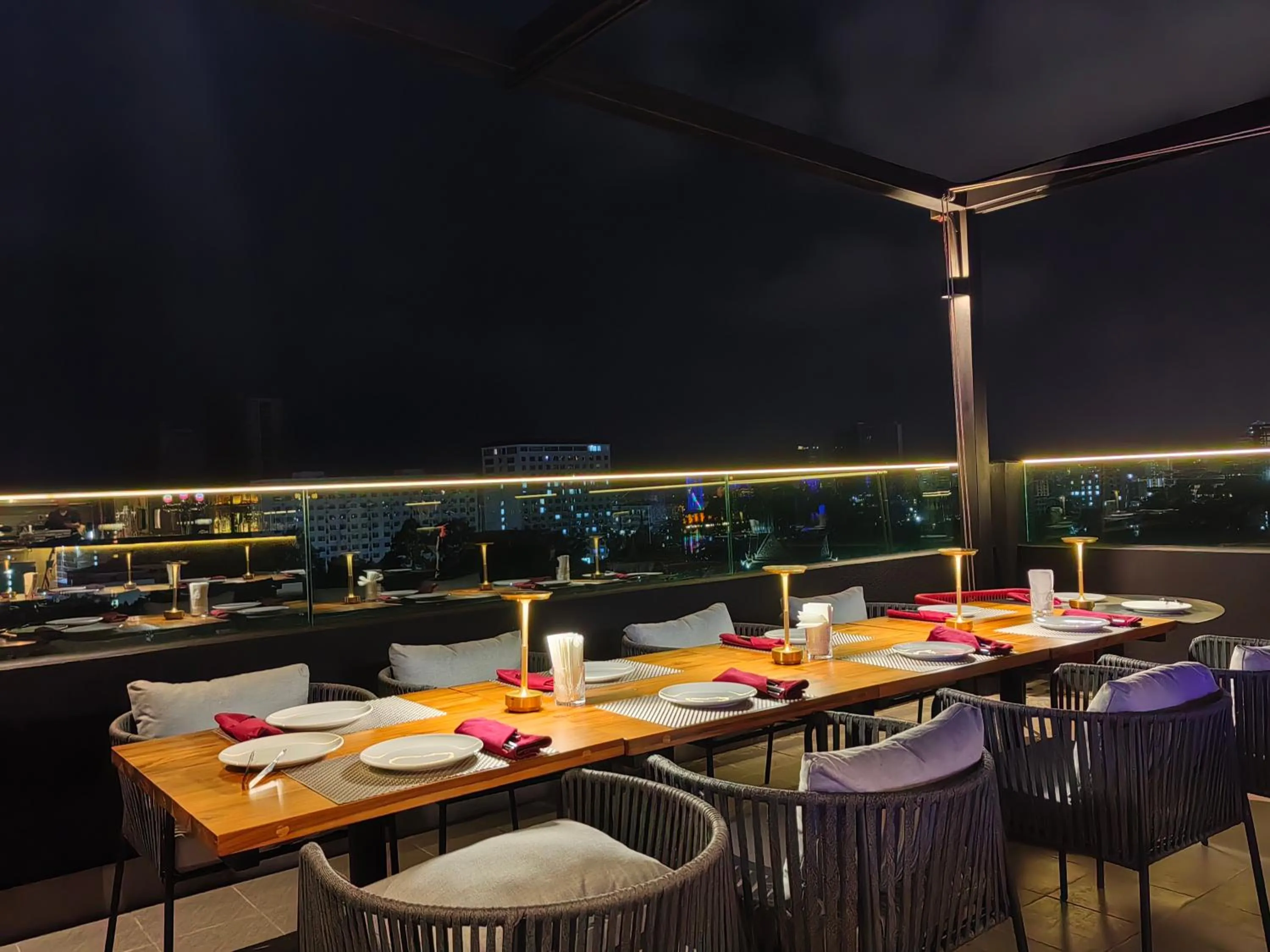 Restaurant/places to eat in Grand La Vogue Hotel and Casino