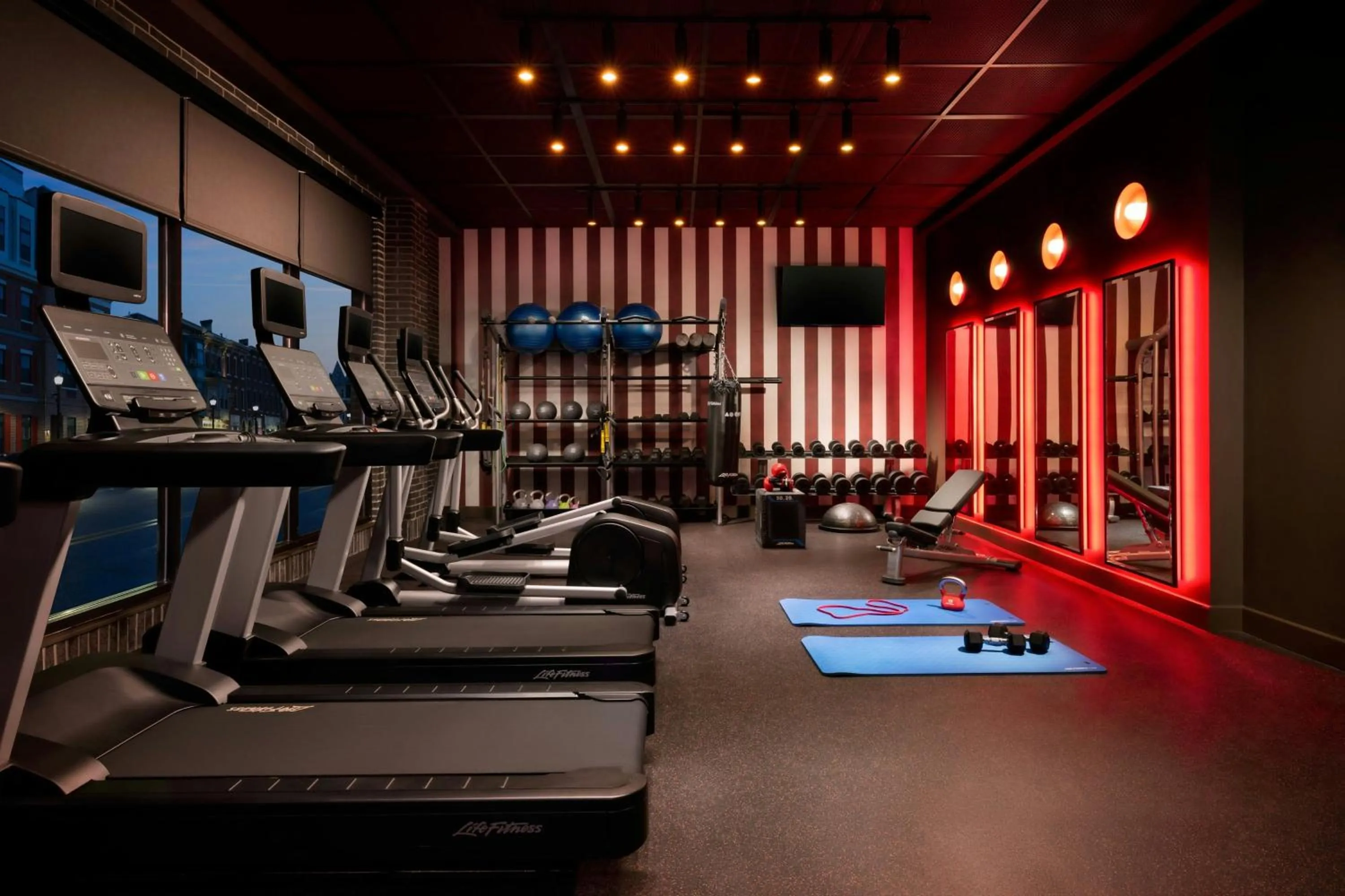 Fitness centre/facilities in Moxy Allentown Downtown