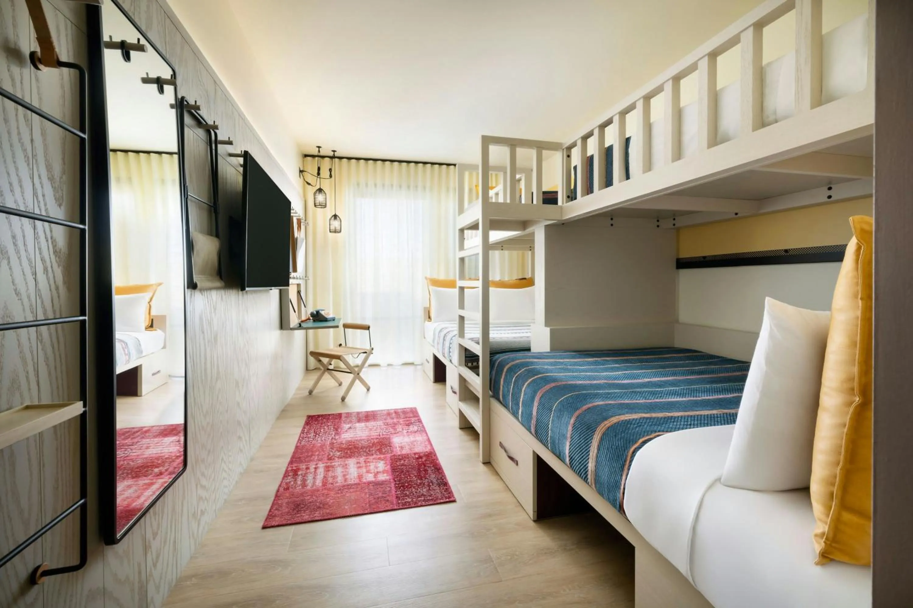 Photo of the whole room, Bed in Moxy Allentown Downtown