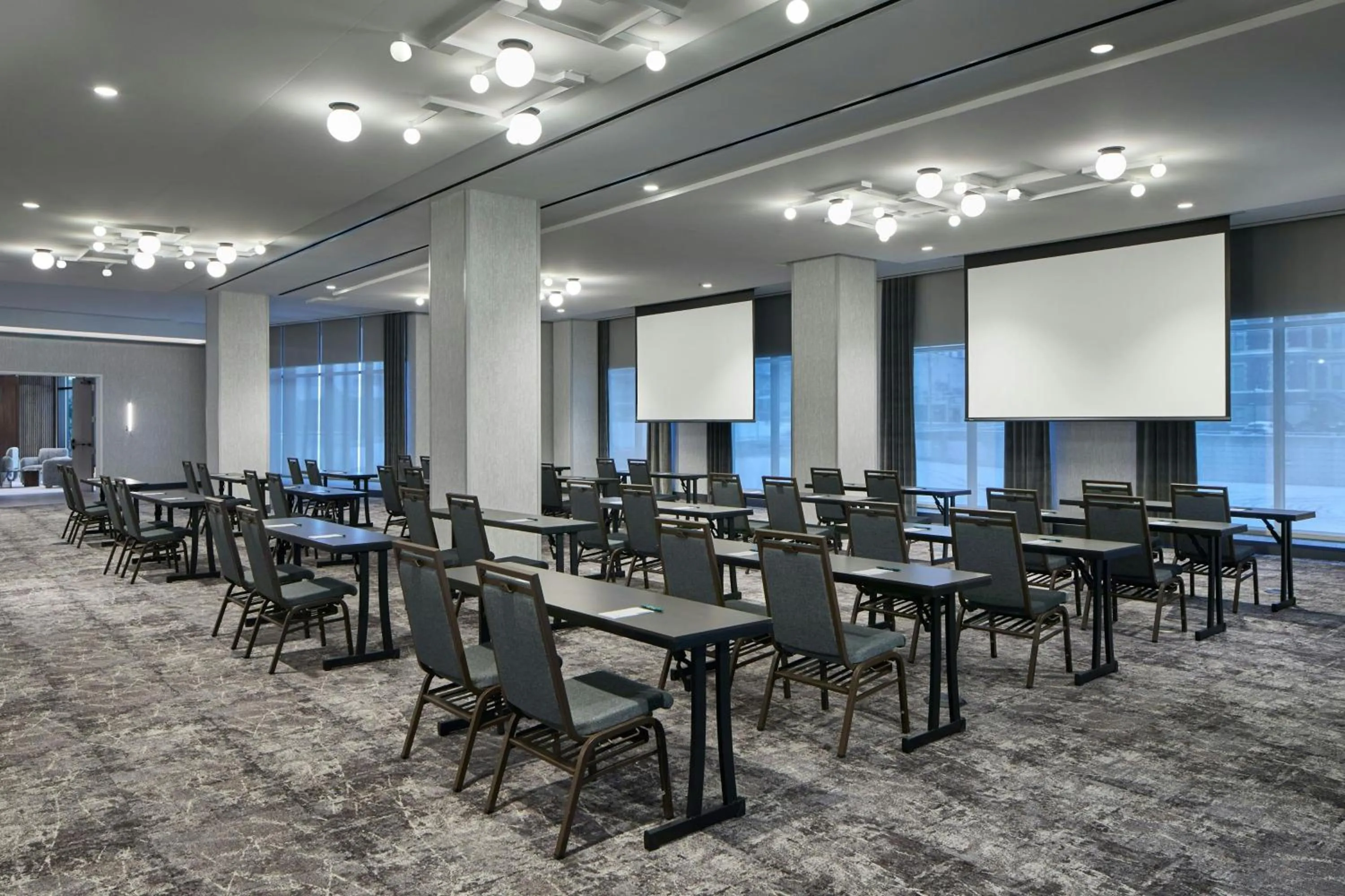 Meeting/conference room in Hotel Celare, Cincinnati Midtown, a Tribute Portfolio Hotel