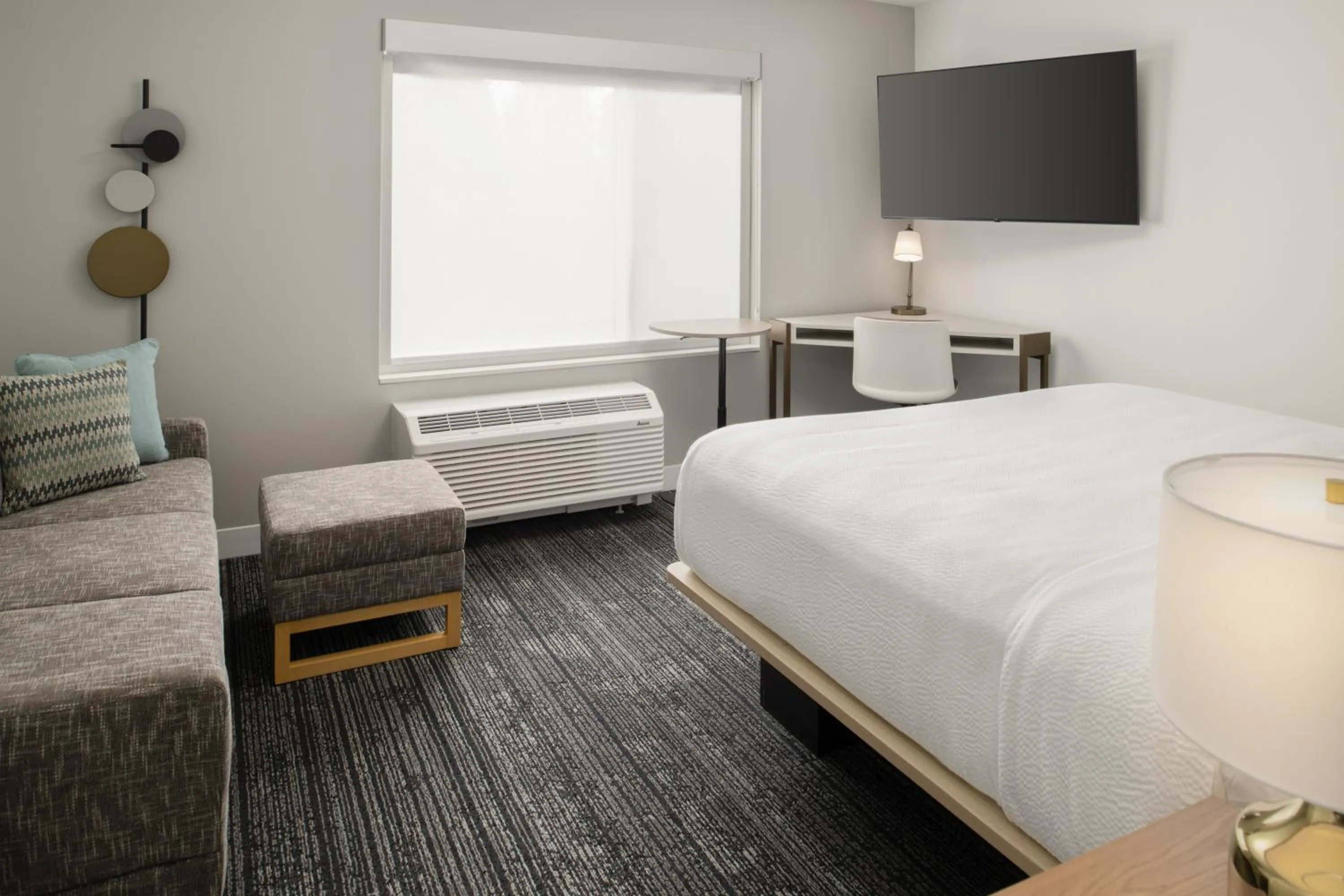 Photo of the whole room, Bed in TownePlace Suites by Marriott Eugene