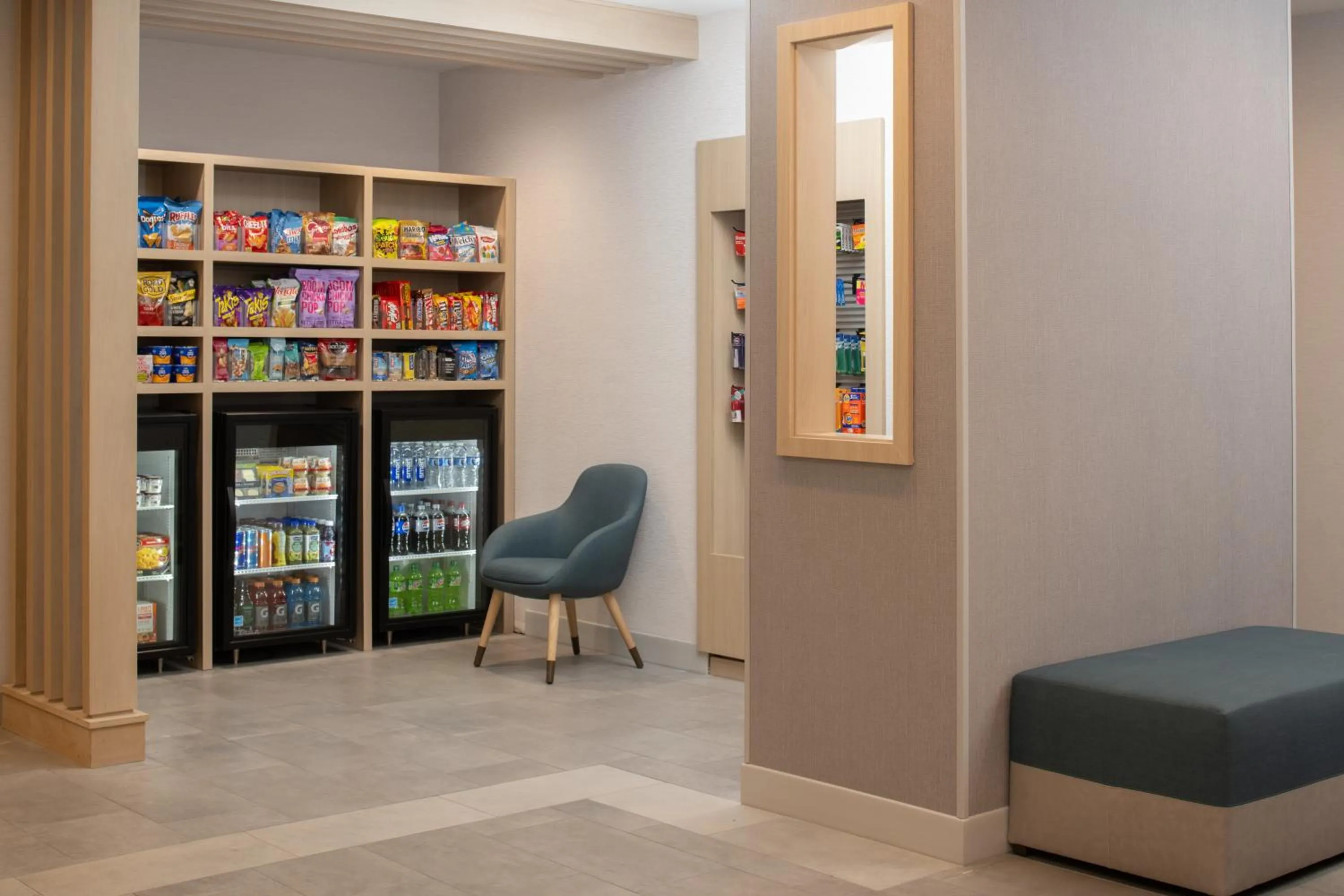 Supermarket/grocery shop in TownePlace Suites by Marriott Eugene