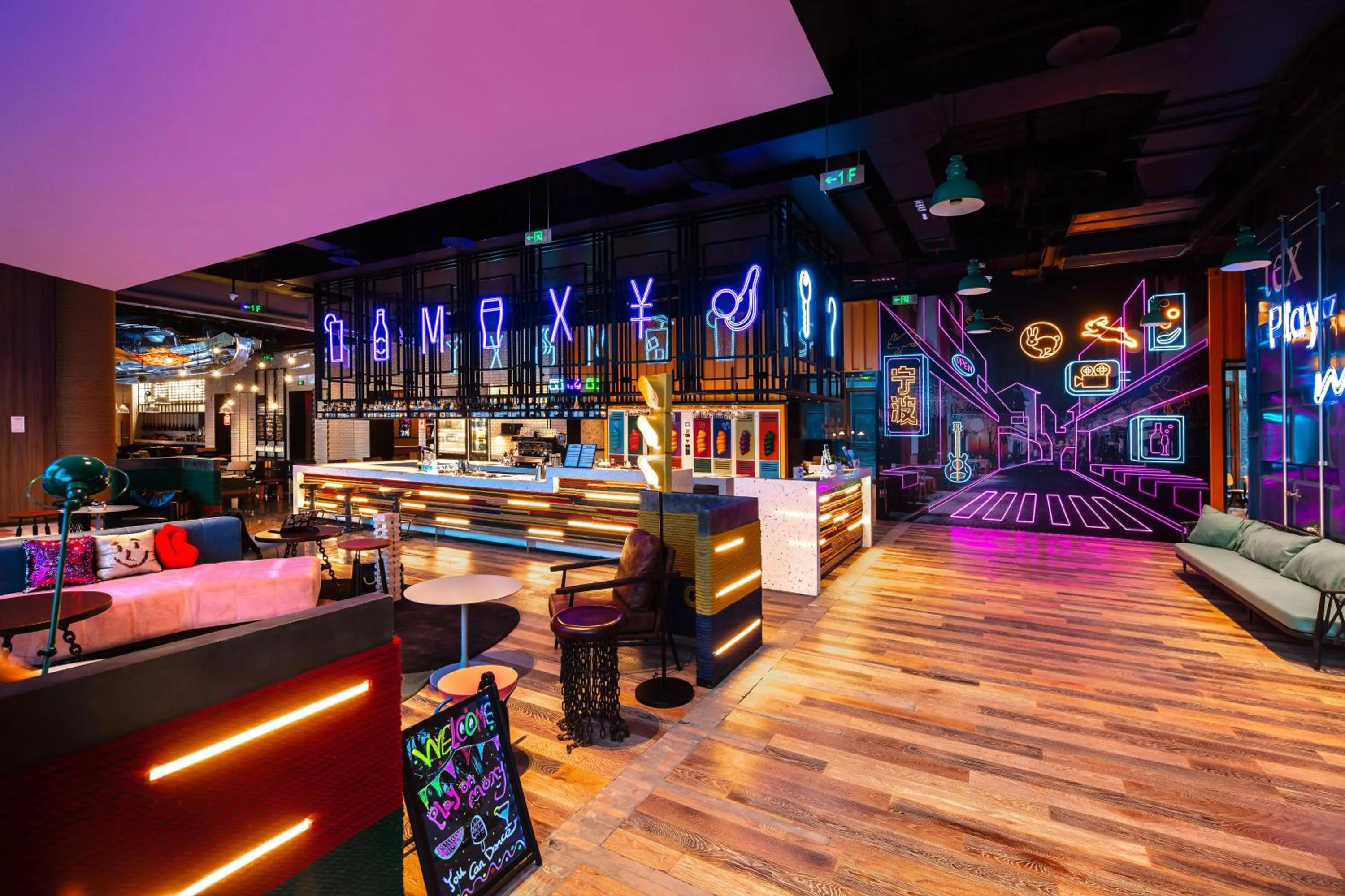 Lobby or reception in Moxy Ningbo Old Bund