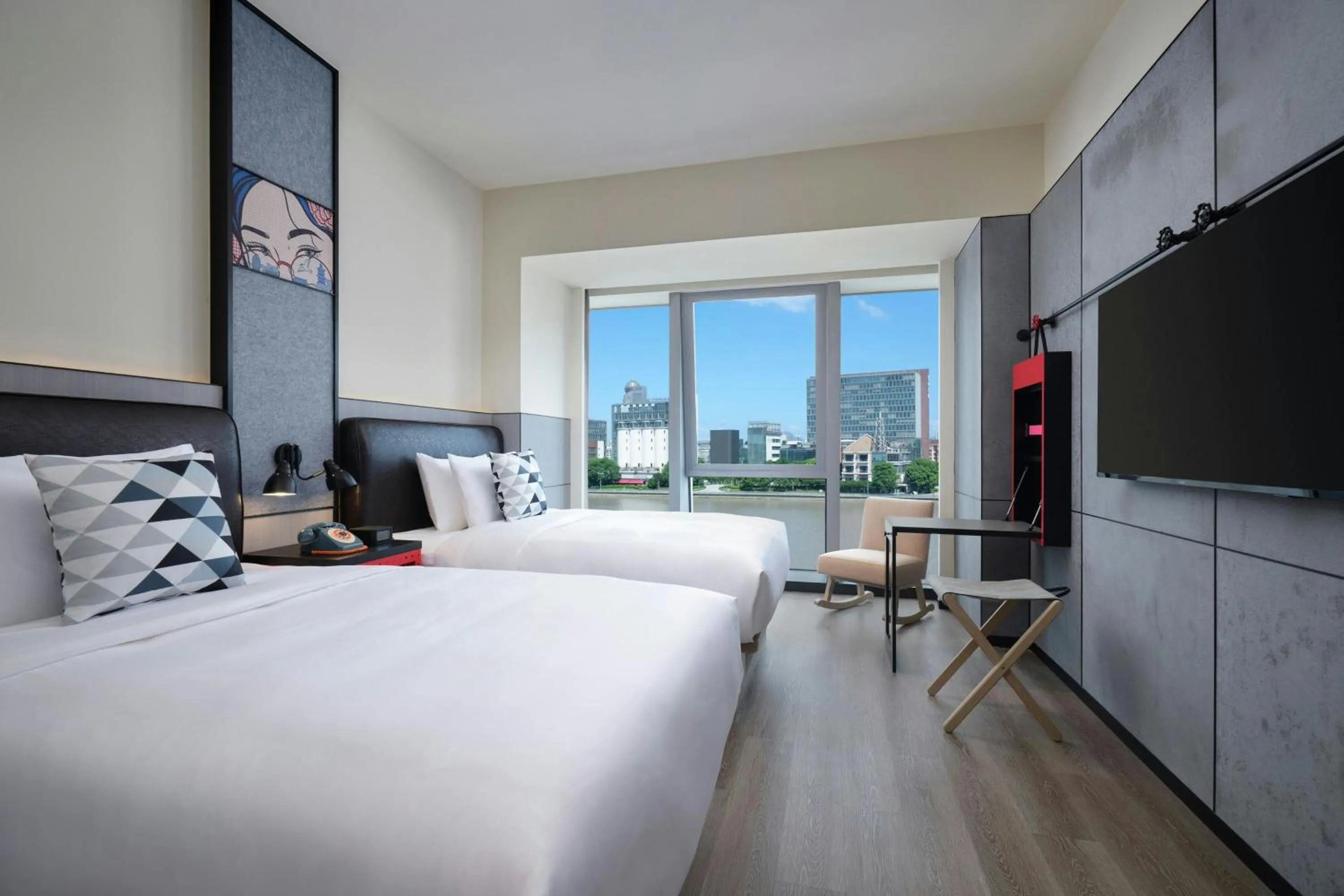 Photo of the whole room, Bed in Moxy Ningbo Old Bund