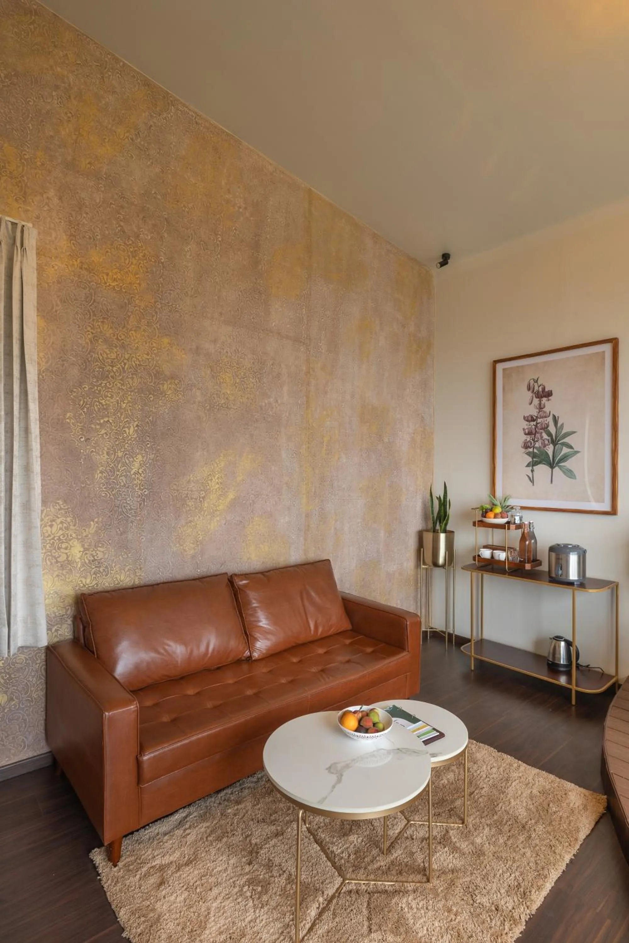 Living room in Tomorrowland Farms and Suites