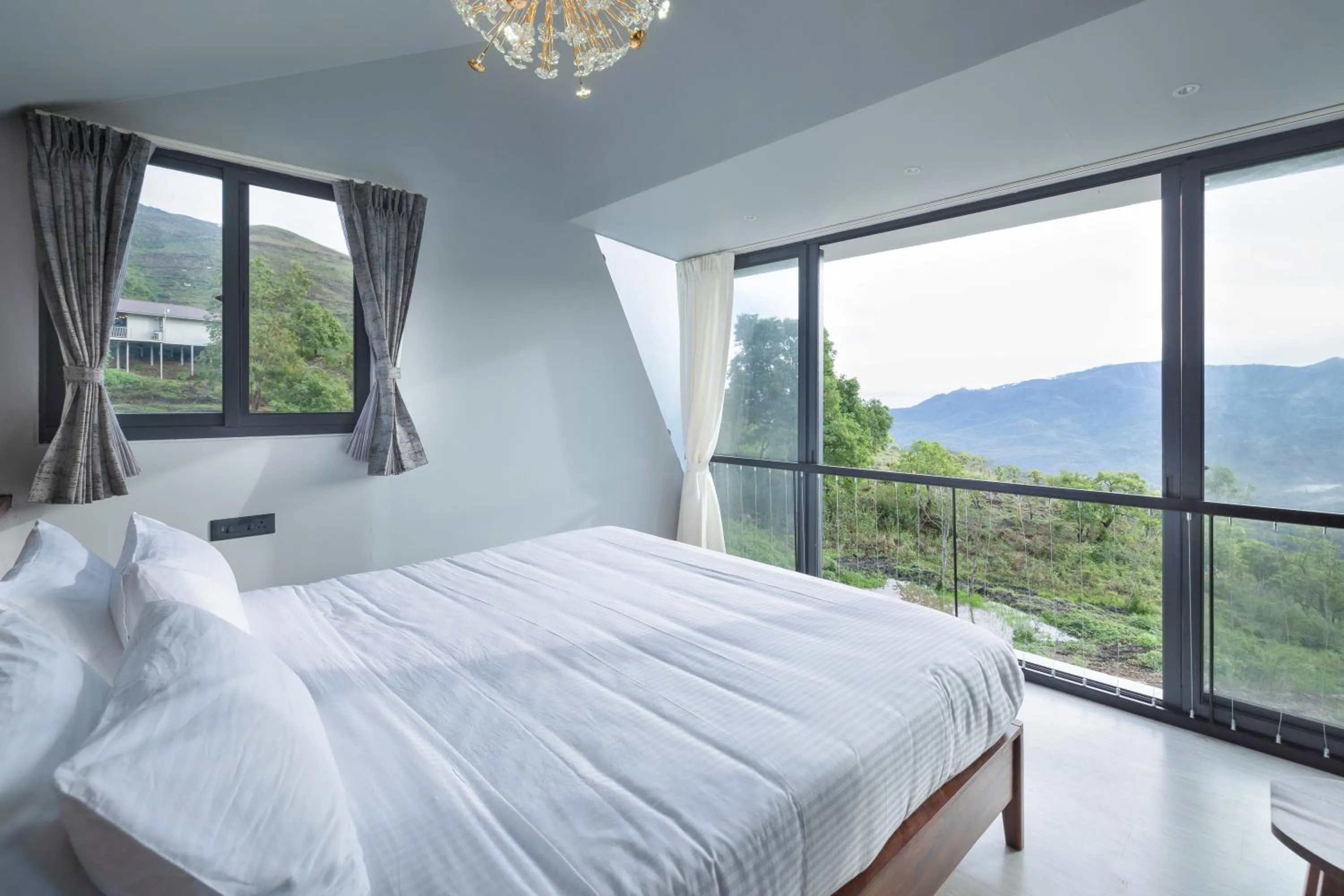 Bed in Tomorrowland Farms and Suites