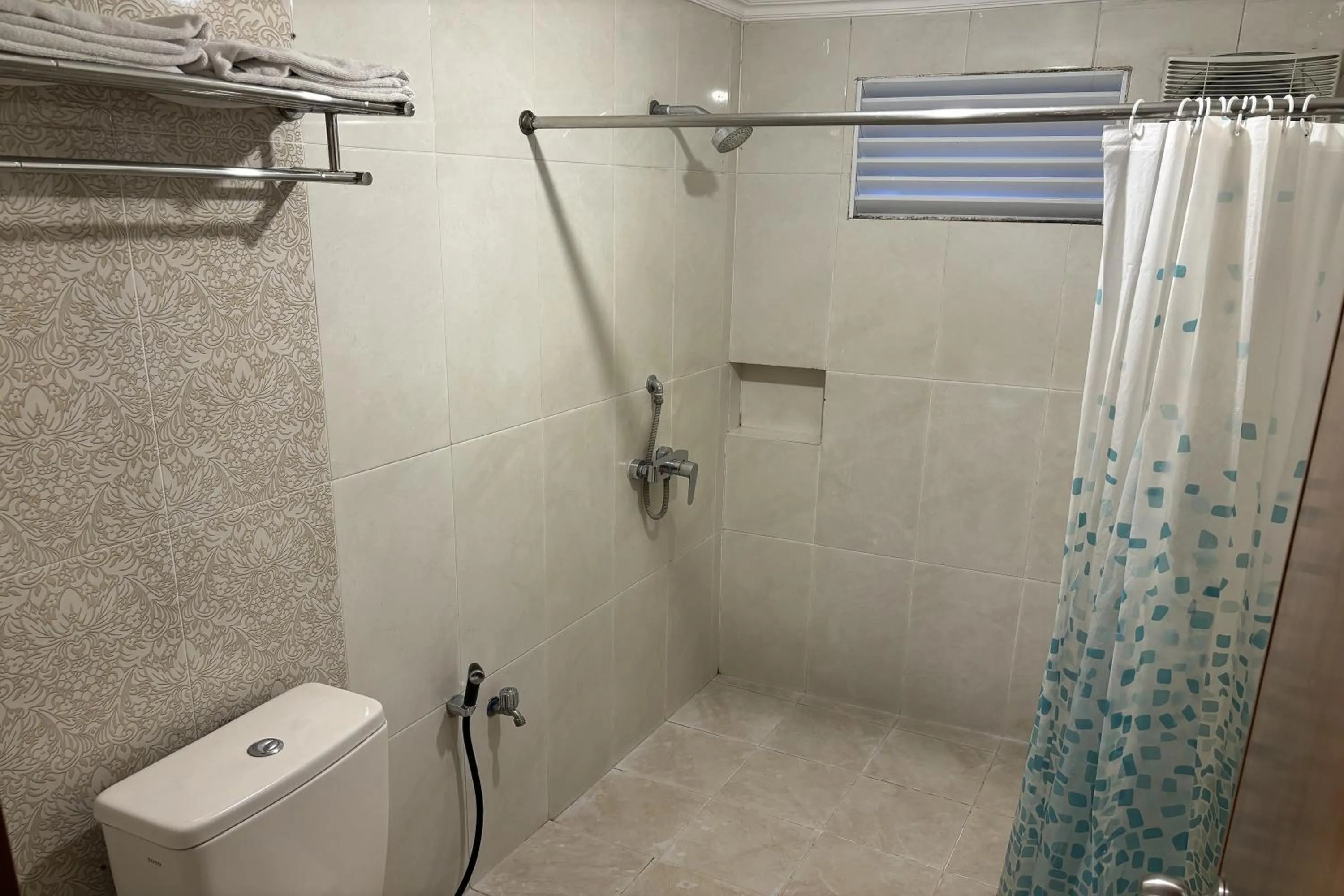 Shower in Hotel Pesona Bamboe Lembang