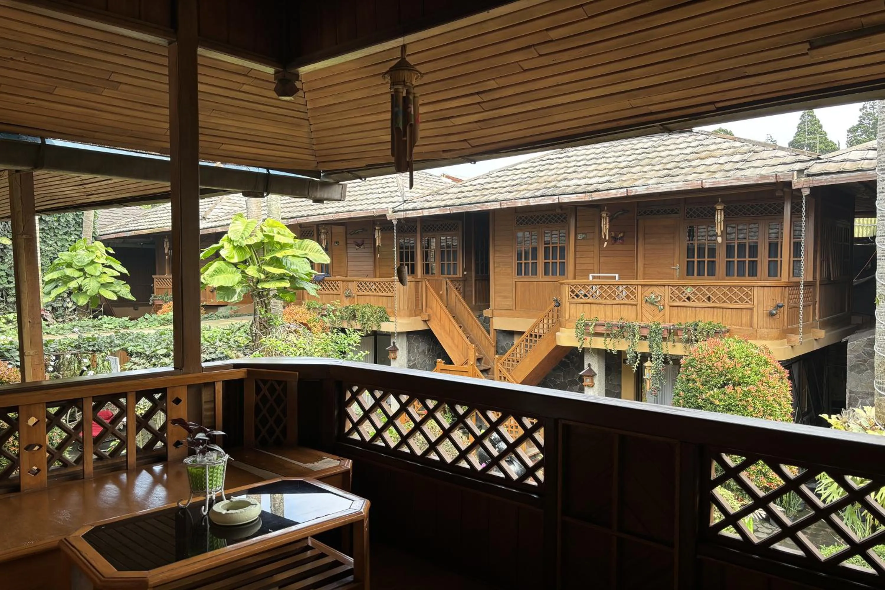 Balcony/Terrace in Hotel Pesona Bamboe Lembang