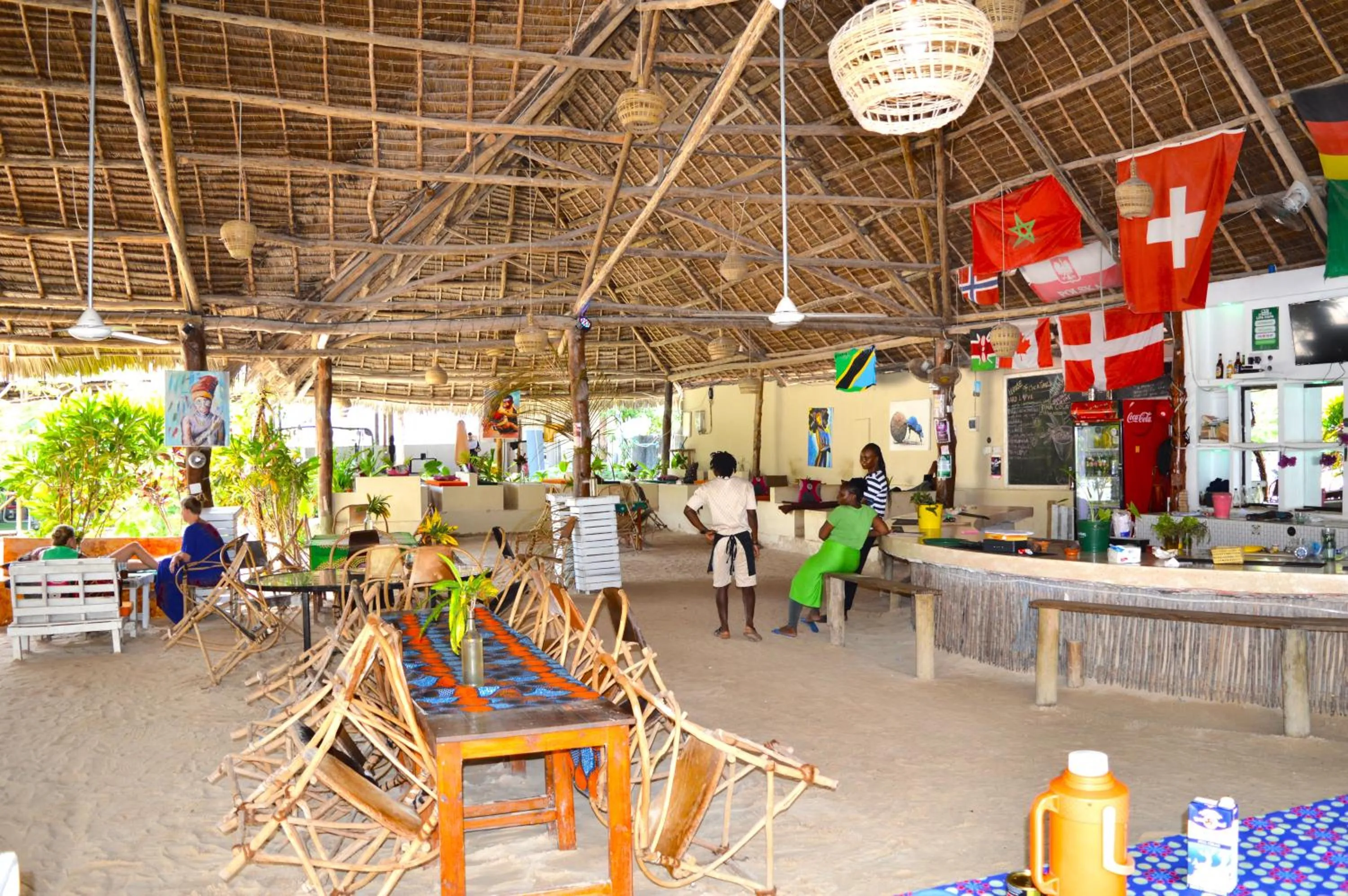 Restaurant/places to eat in New Jambo Bungalows