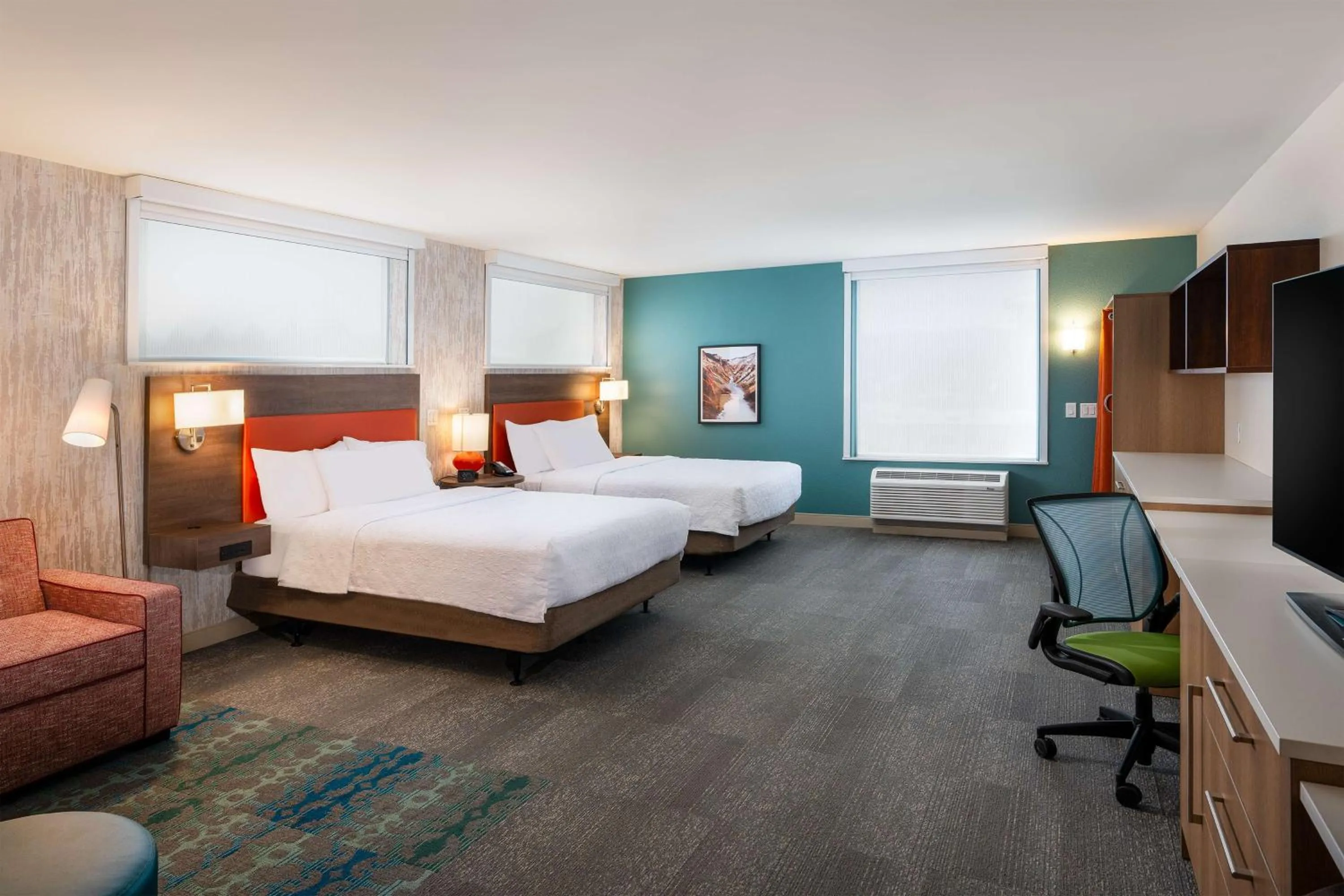 Bed in Home2 Suites by Hilton Bozeman Midtown