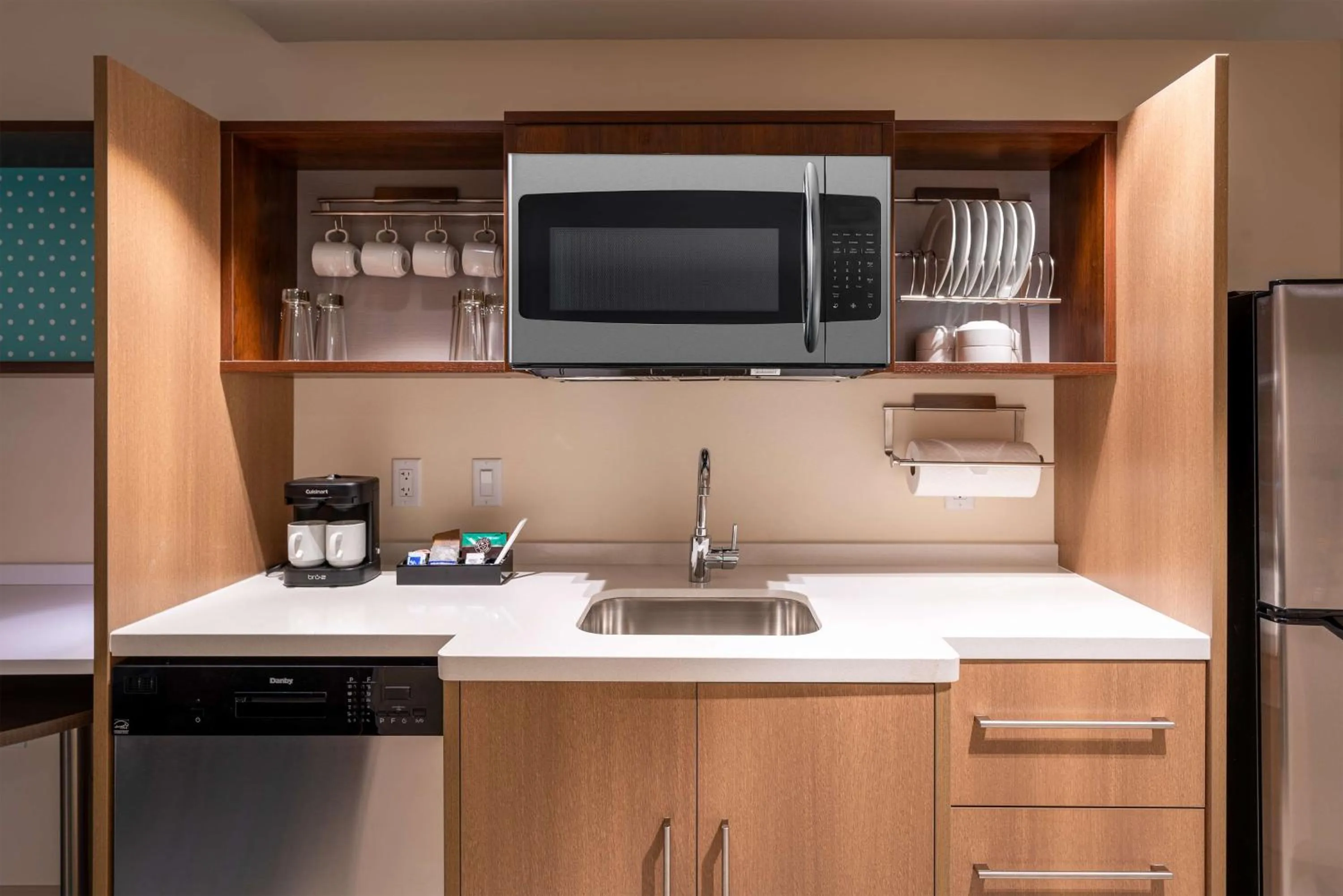 Kitchen or kitchenette in Home2 Suites by Hilton Bozeman Midtown