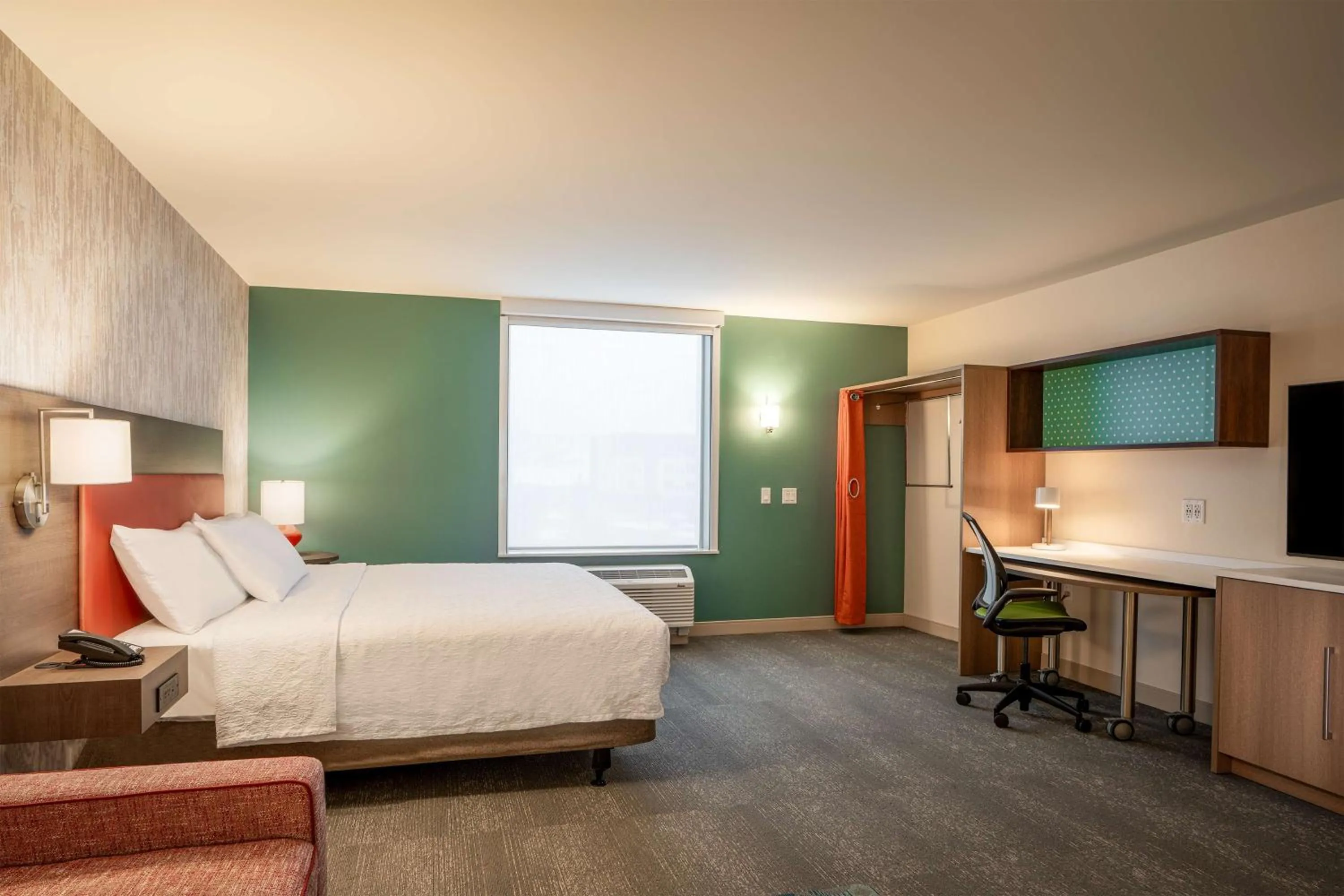 Bedroom, Bed in Home2 Suites by Hilton Bozeman Midtown