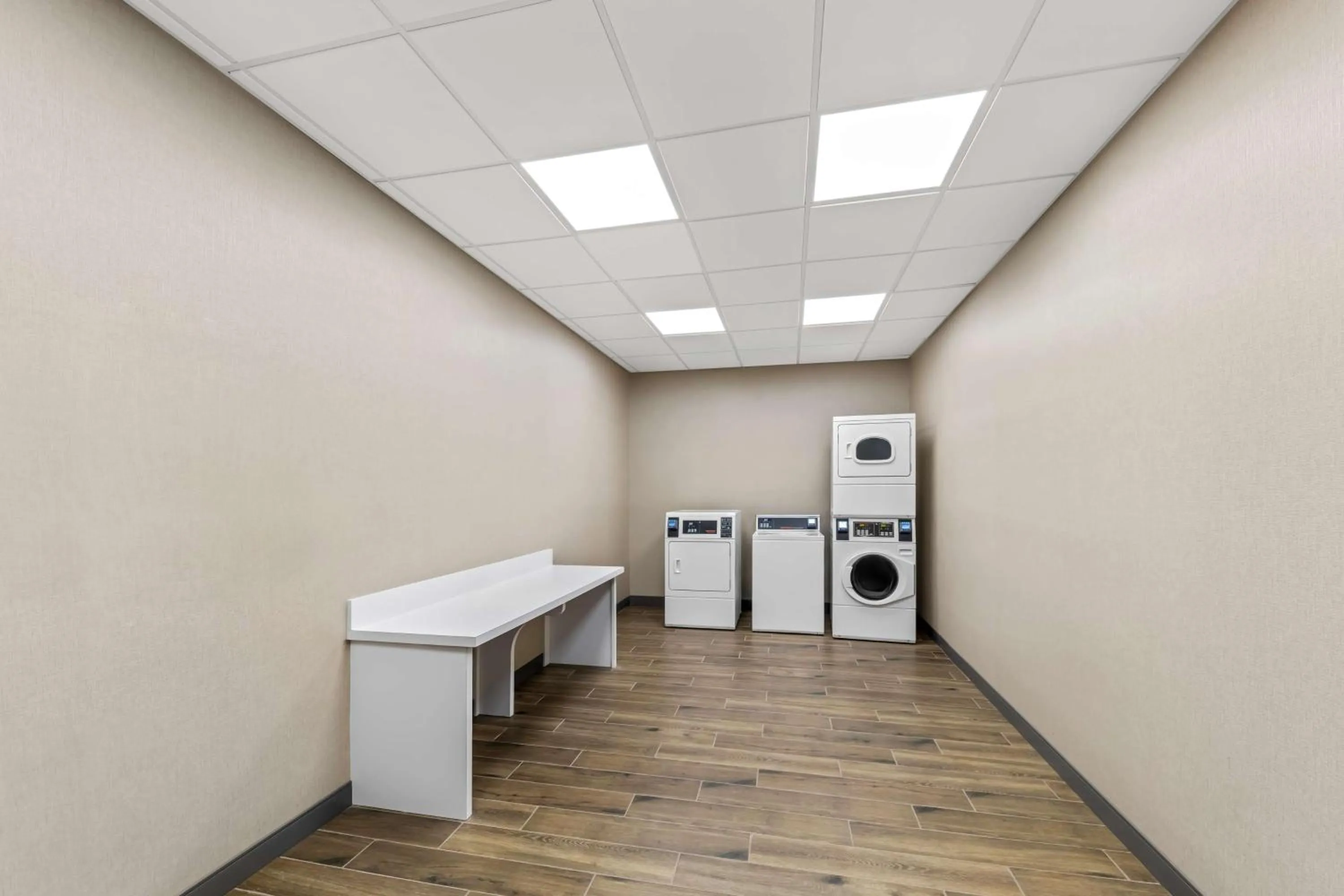 laundry in Hampton Inn & Suites Sherman