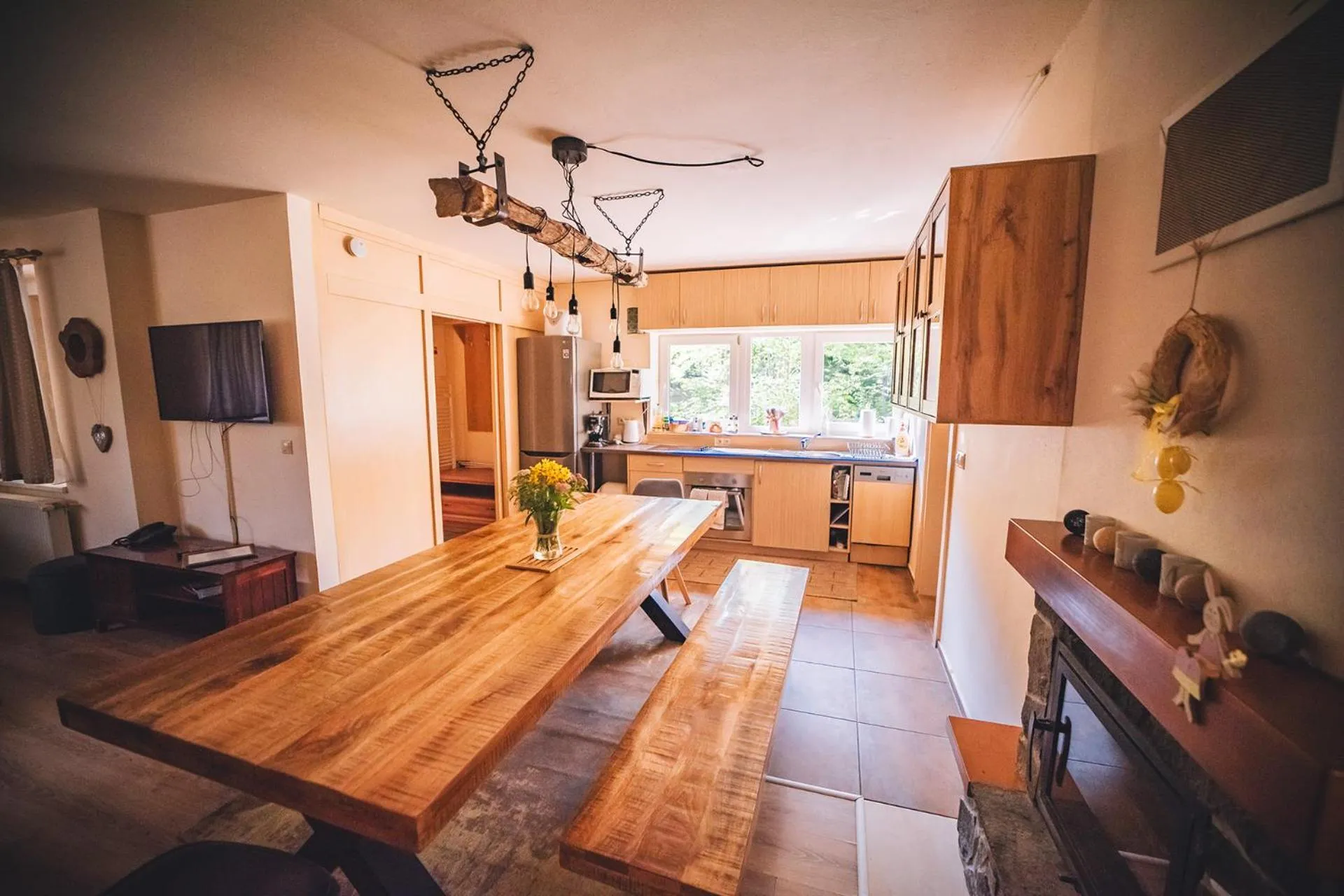 Communal lounge/ TV room, Bed in Wellness & Spa Hotel Čertov