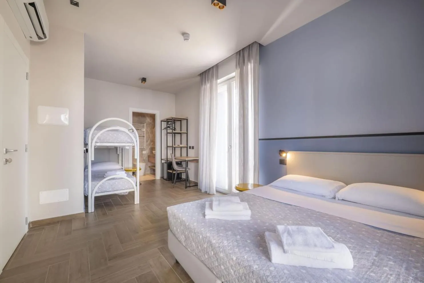 Global Hotel