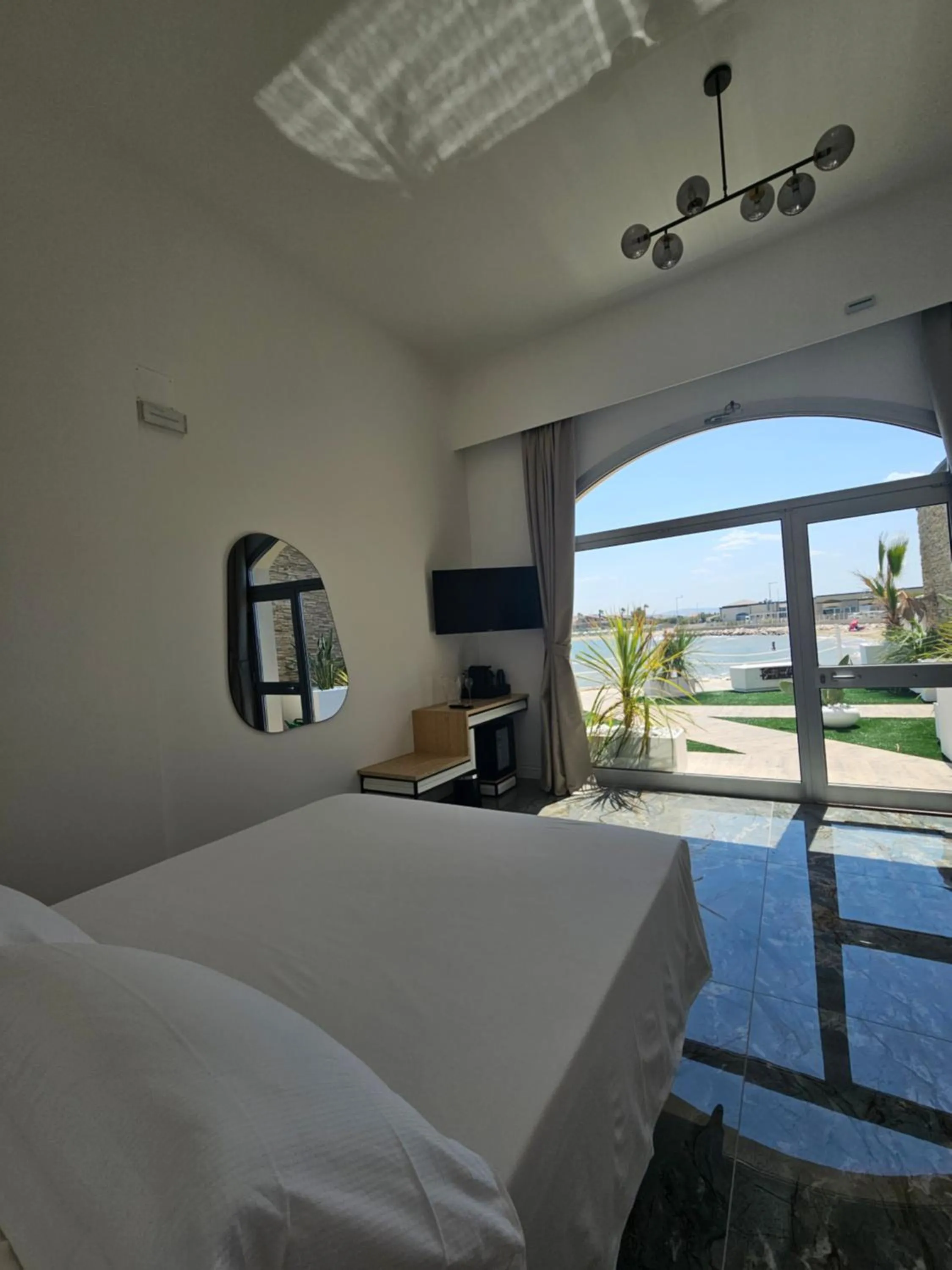 DADA Suites and Sea