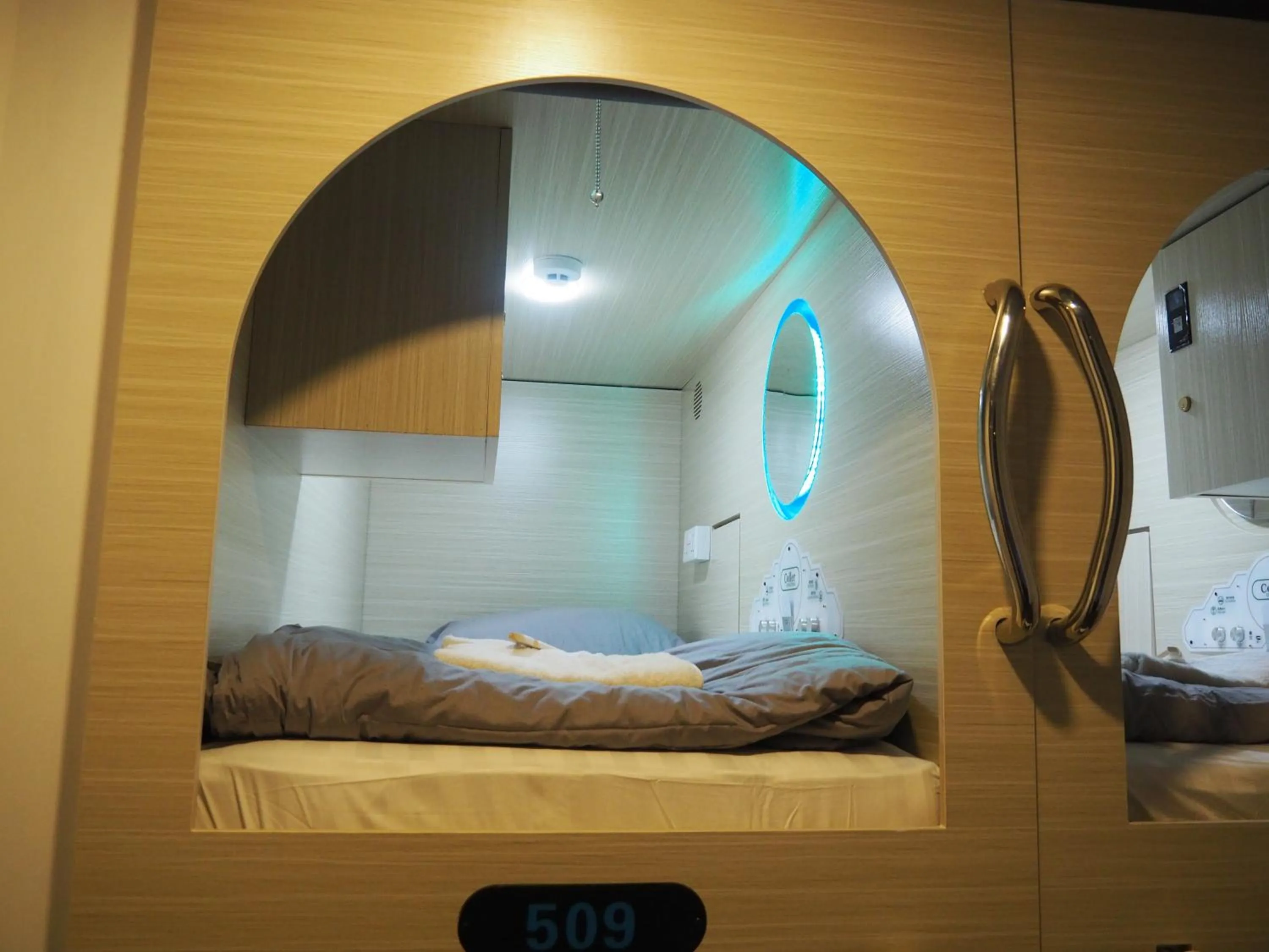 Bed in Coller Chinatown