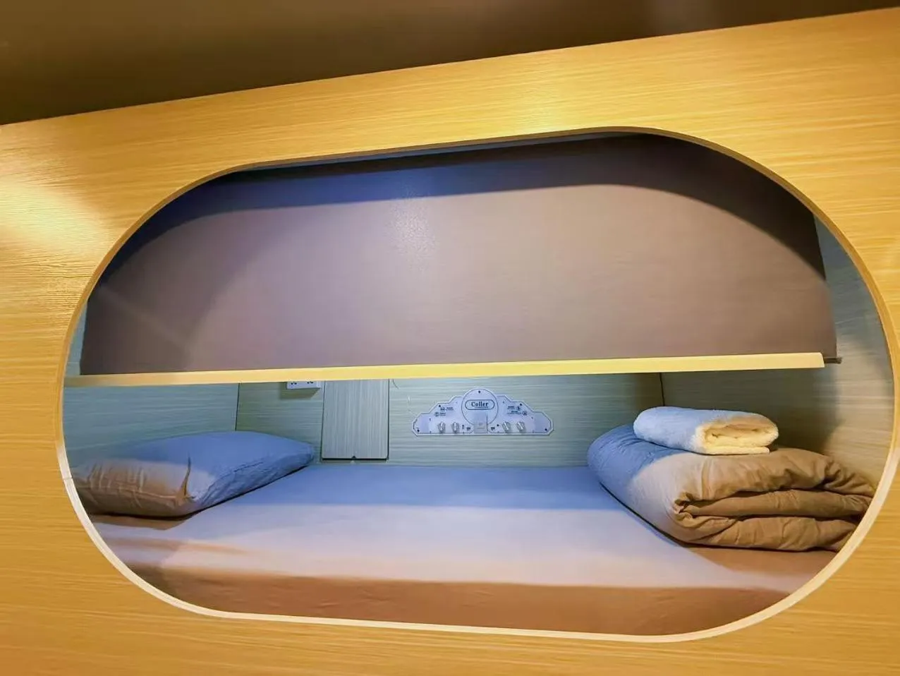 Bed in Coller Chinatown