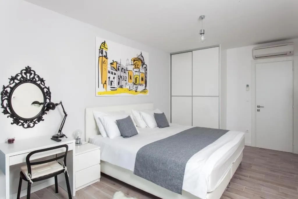 Bedroom, Bed in Villa Dupcic