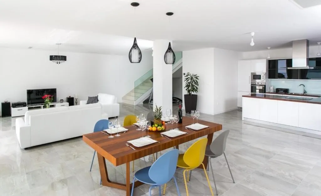 Kitchen or kitchenette in Villa Dupcic