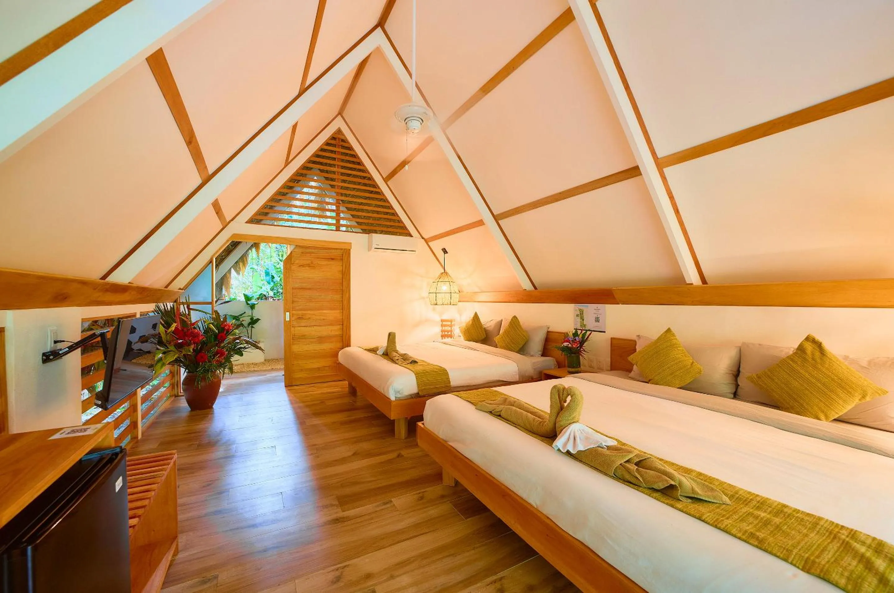 Bed in Hotel Shawandha Costa Rica