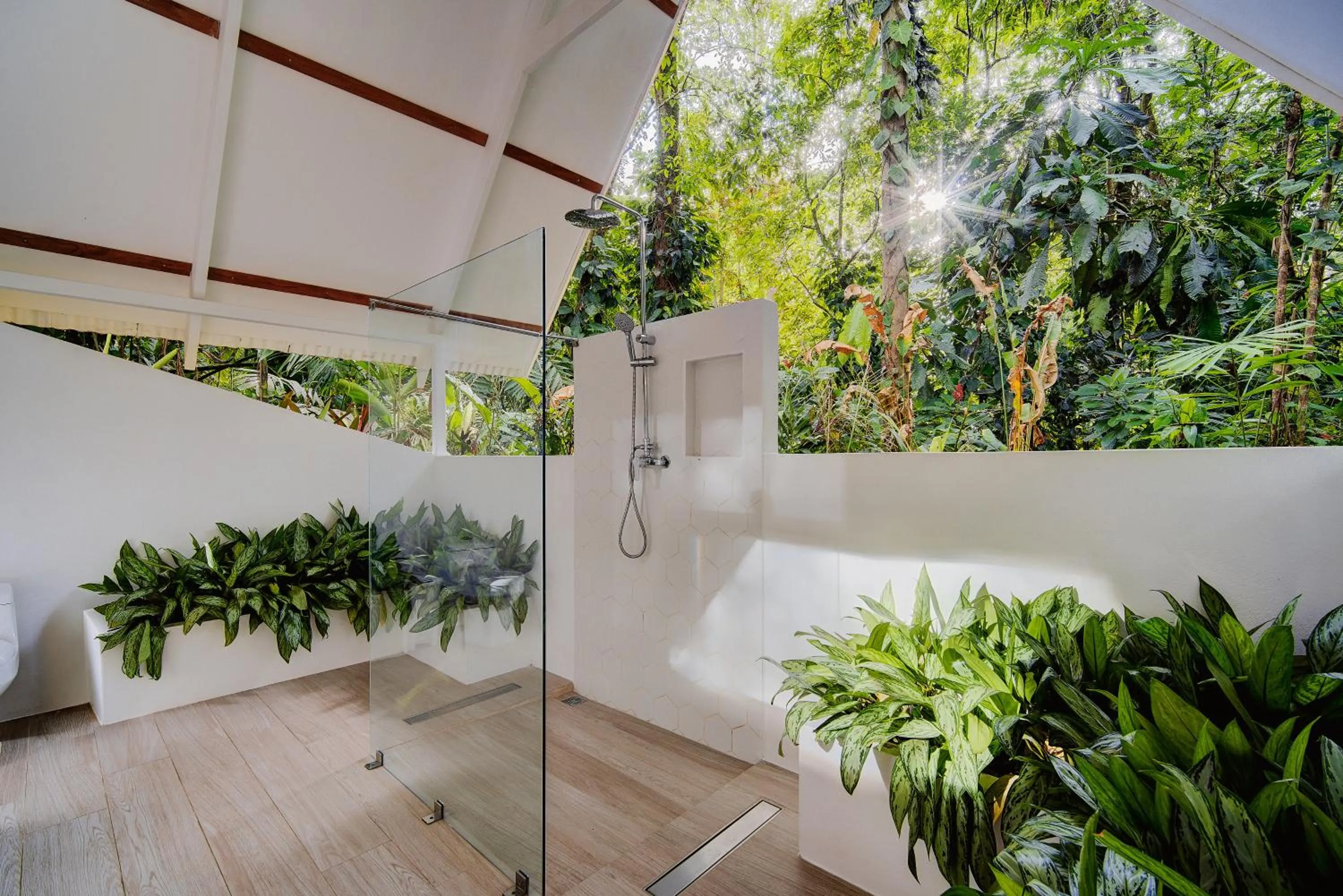 Shower in Hotel Shawandha Costa Rica