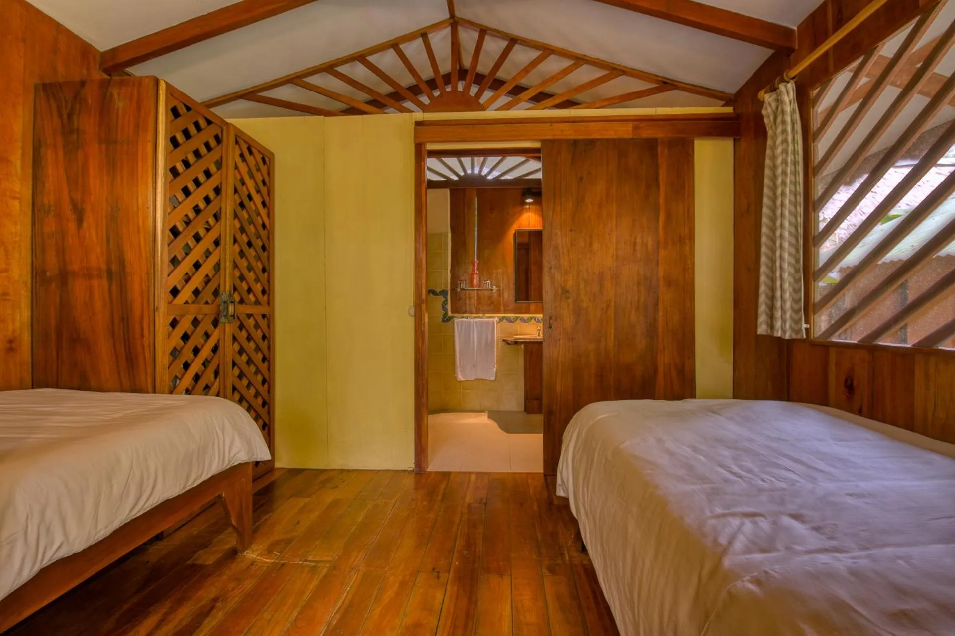 Bed in Hotel Shawandha Costa Rica