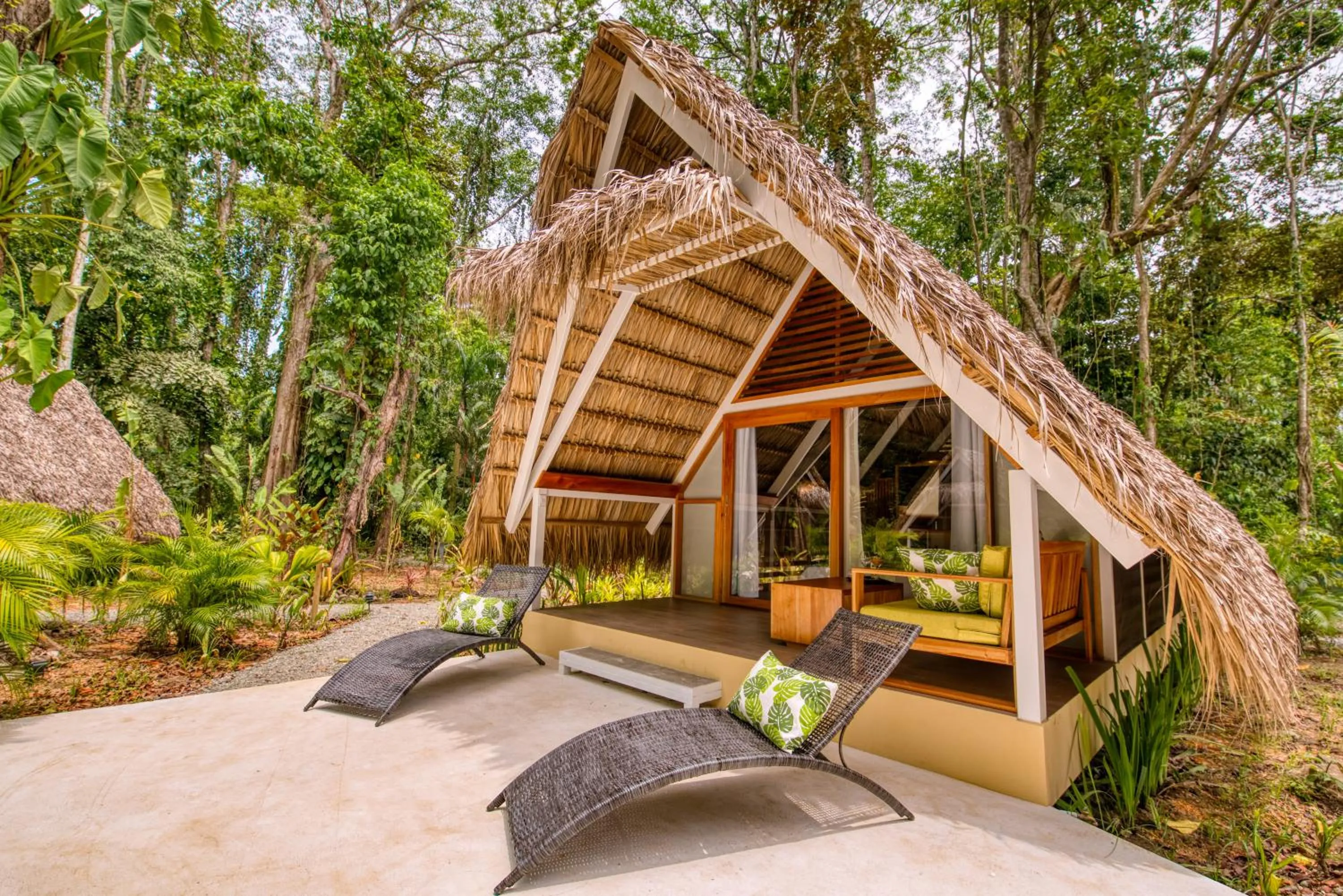 Swimming pool in Hotel Shawandha Costa Rica