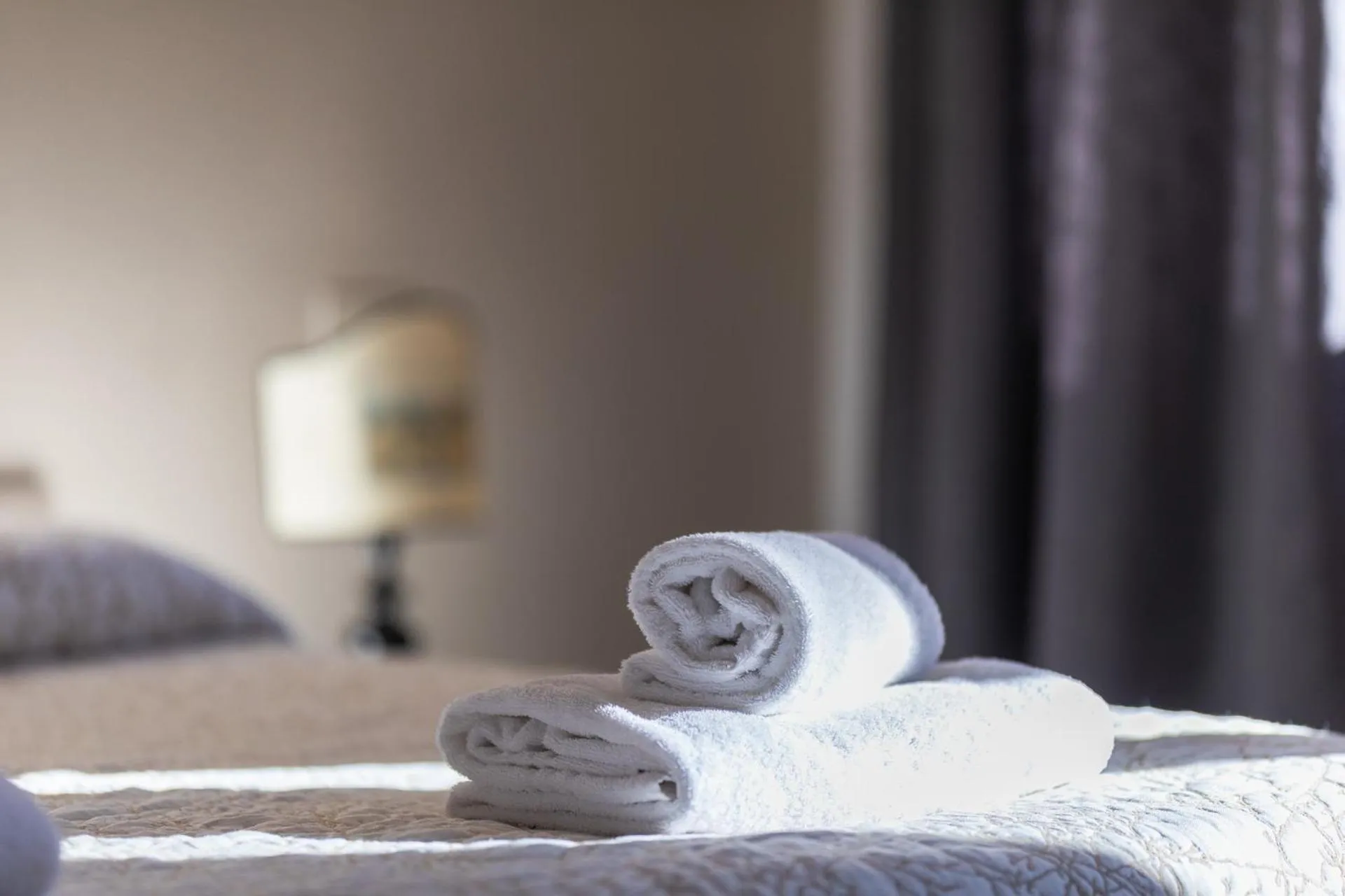 towels, Bed in Firenze Rentals Ponte Vecchio Flat