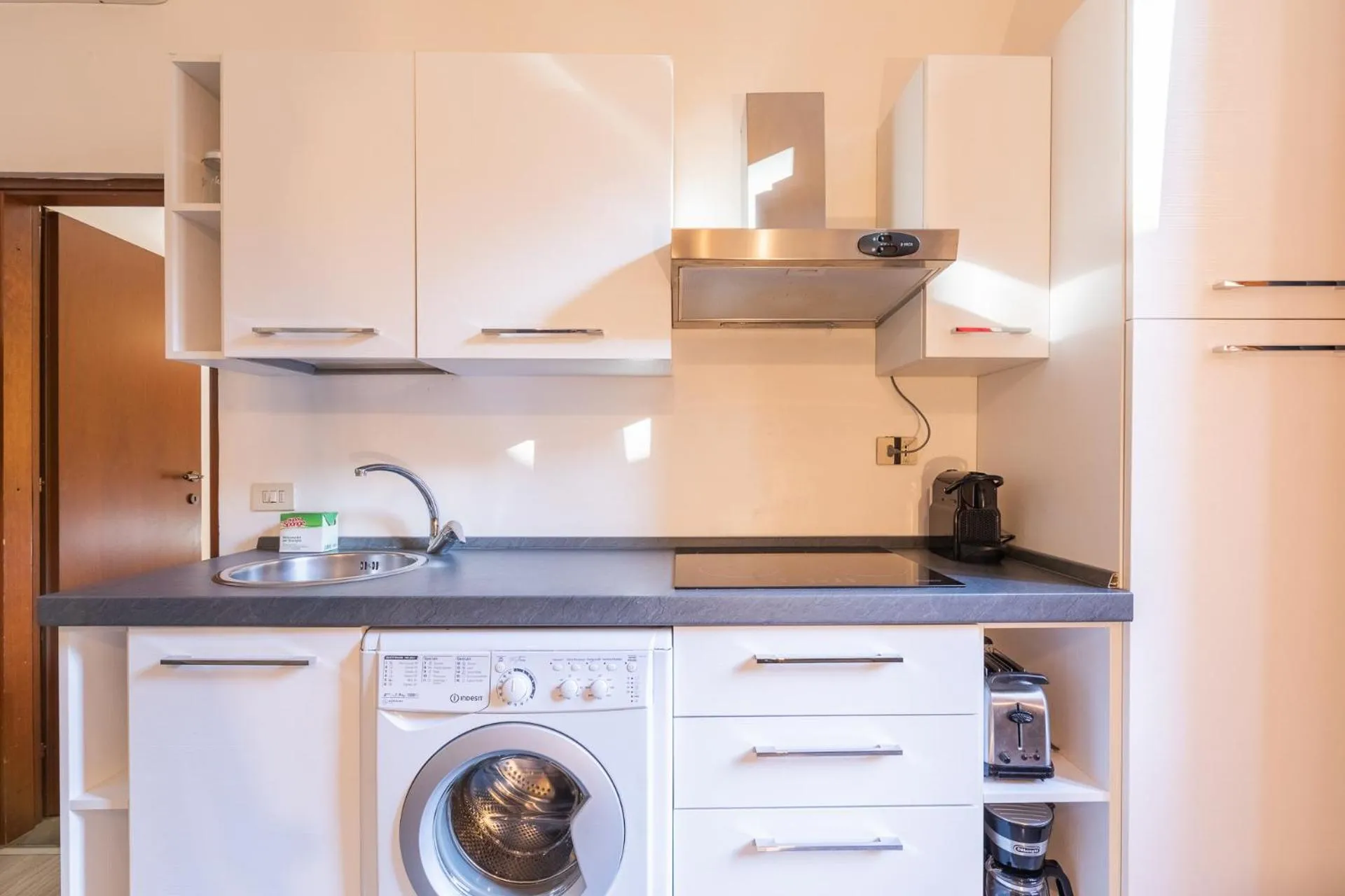 kitchen in Firenze Rentals Ponte Vecchio Flat