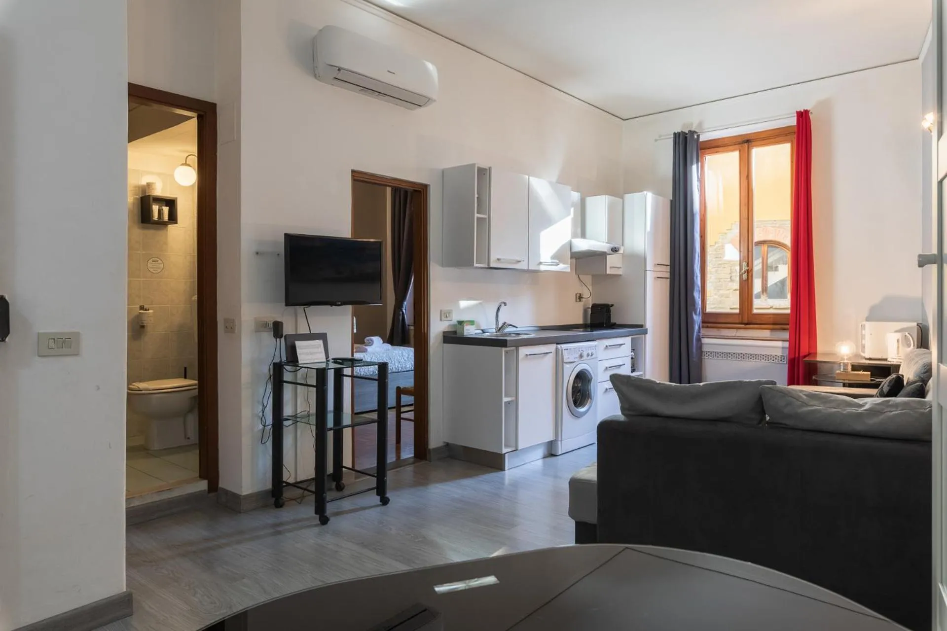 Living room in Firenze Rentals Ponte Vecchio Flat