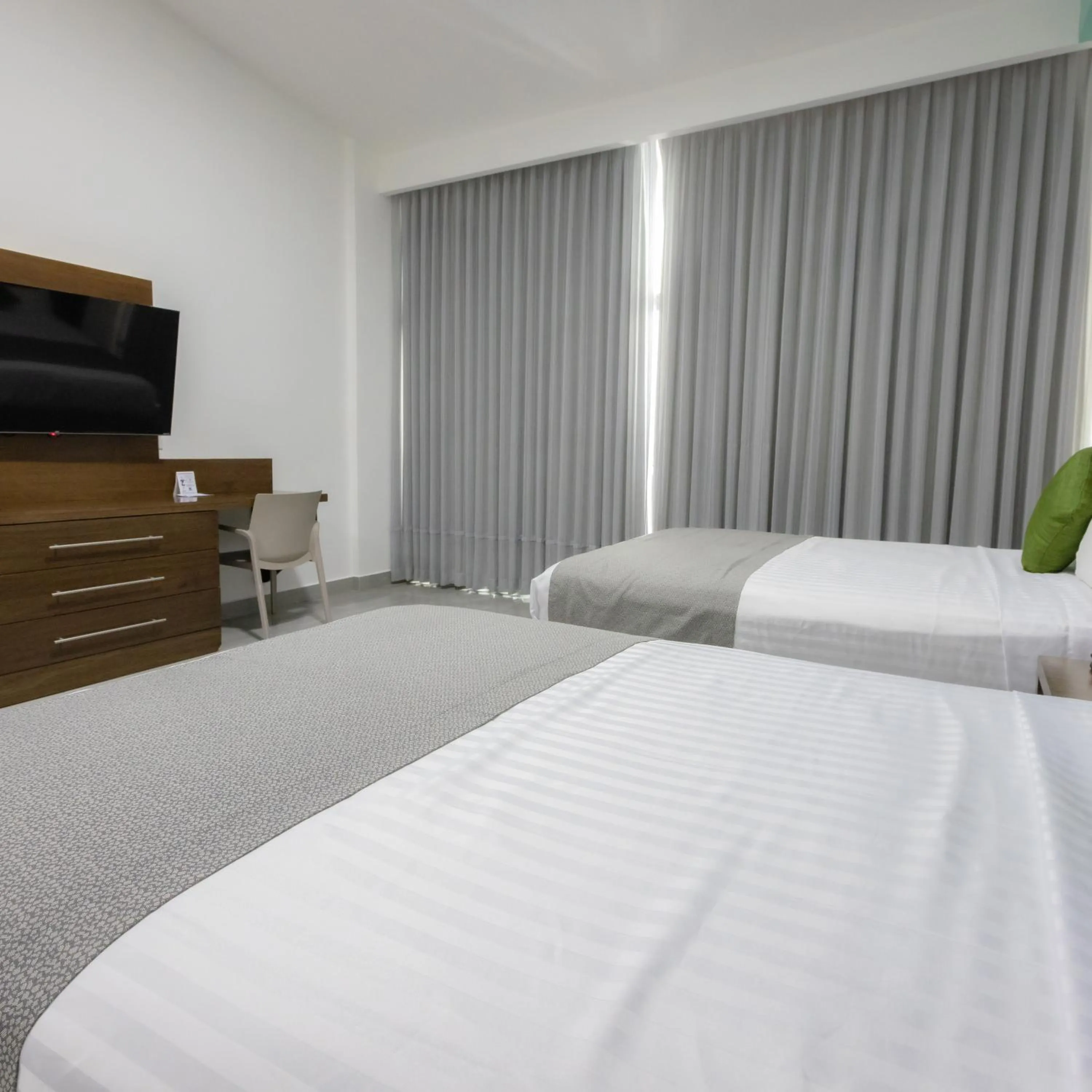 Bed in Solamar Inn Mazatlan