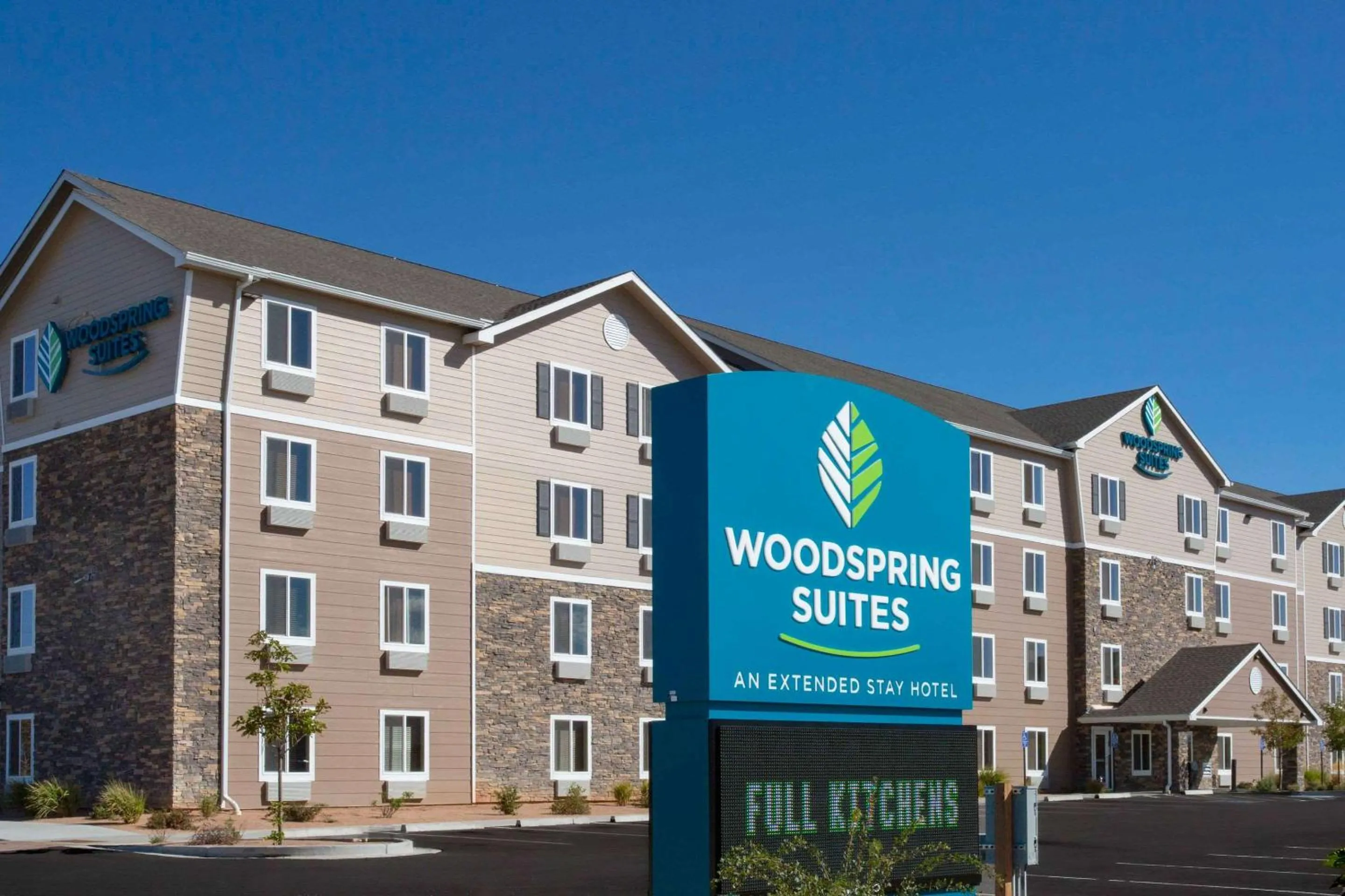 Property building in WoodSpring Suites Grand Junction