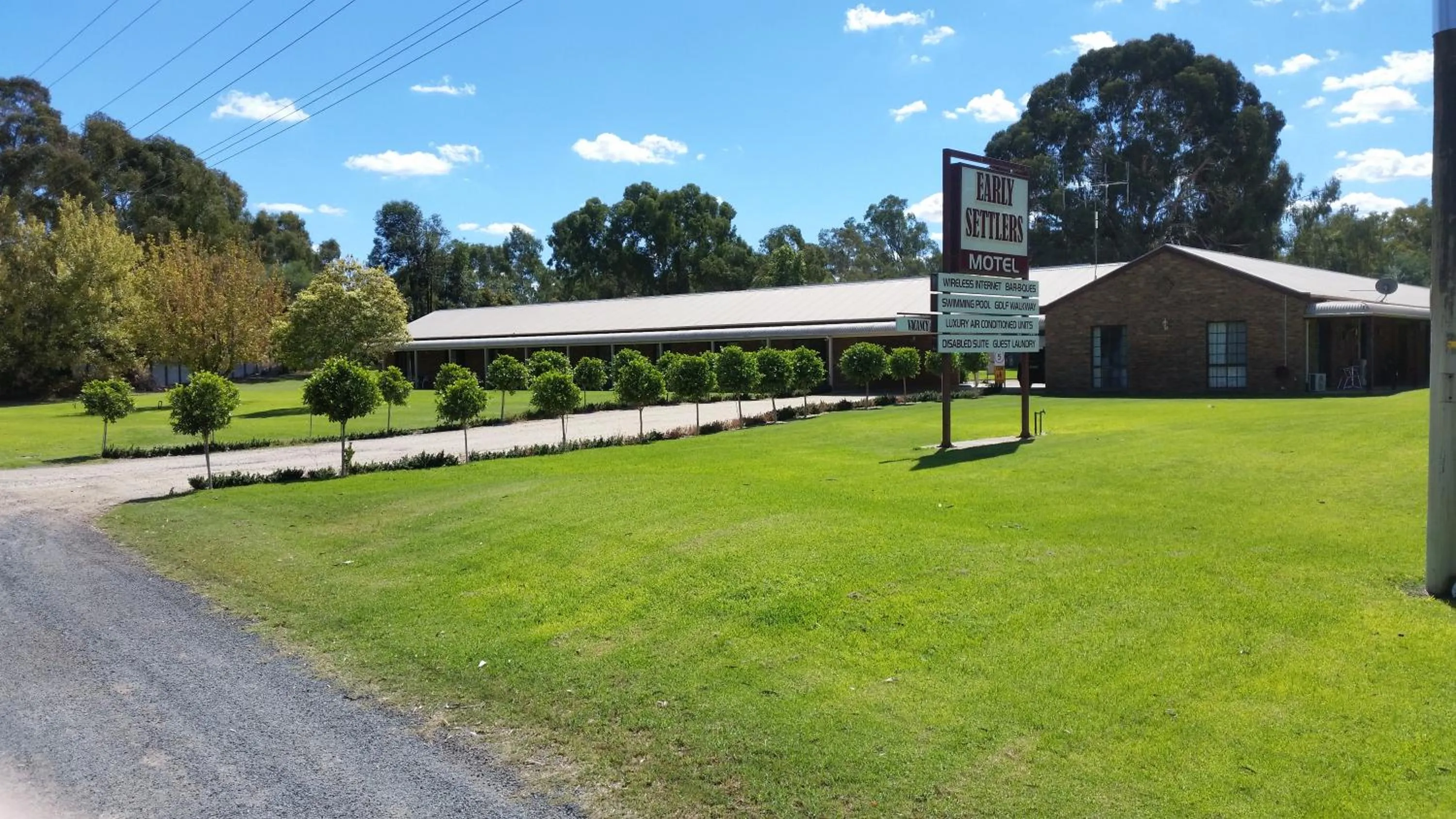Property building in Tocumwal Early Settlers Motel