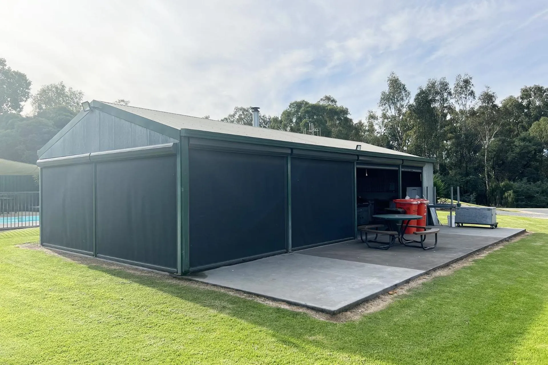 BBQ facilities in Tocumwal Early Settlers Motel