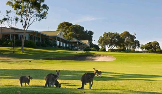 Golfcourse in Tocumwal Early Settlers Motel